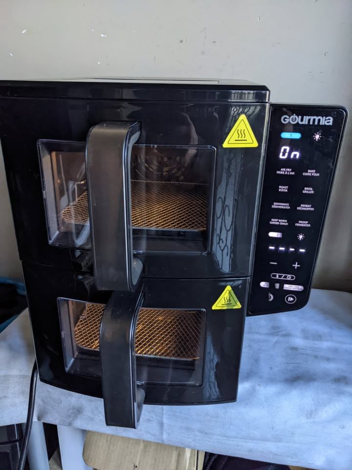 Air fryer, Gourmia 4 Dish Dual Basket Air Fryer with Sync Finish - photo 2
