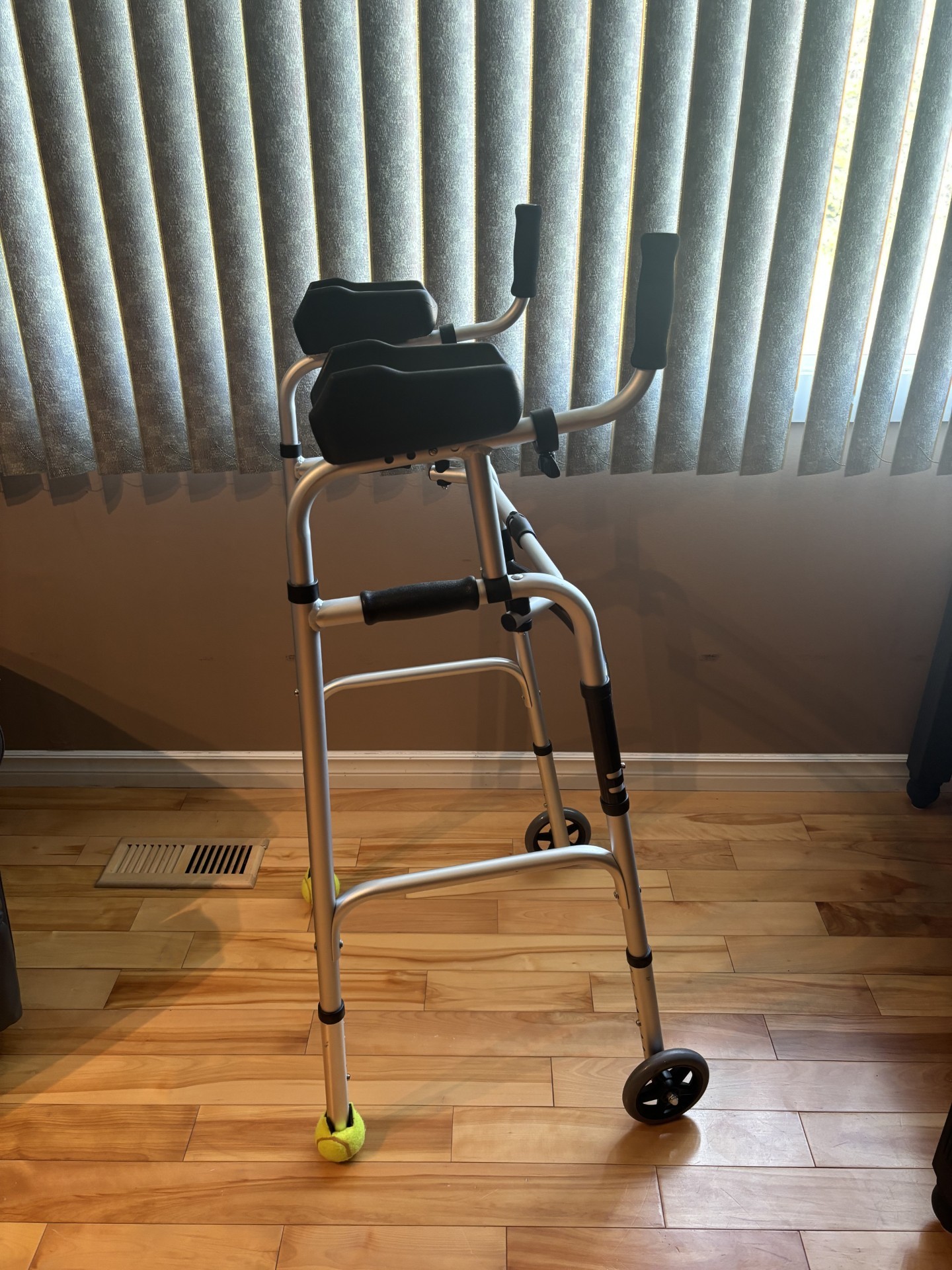 Adjustable Foldable Upright Walker - photo 3