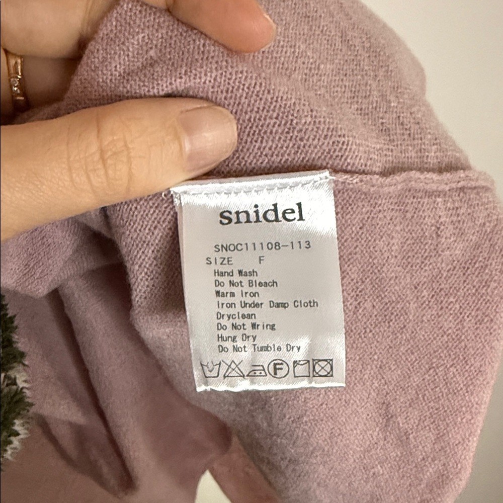 Chic Hazy Pink Wool Mini Dress - photo 5