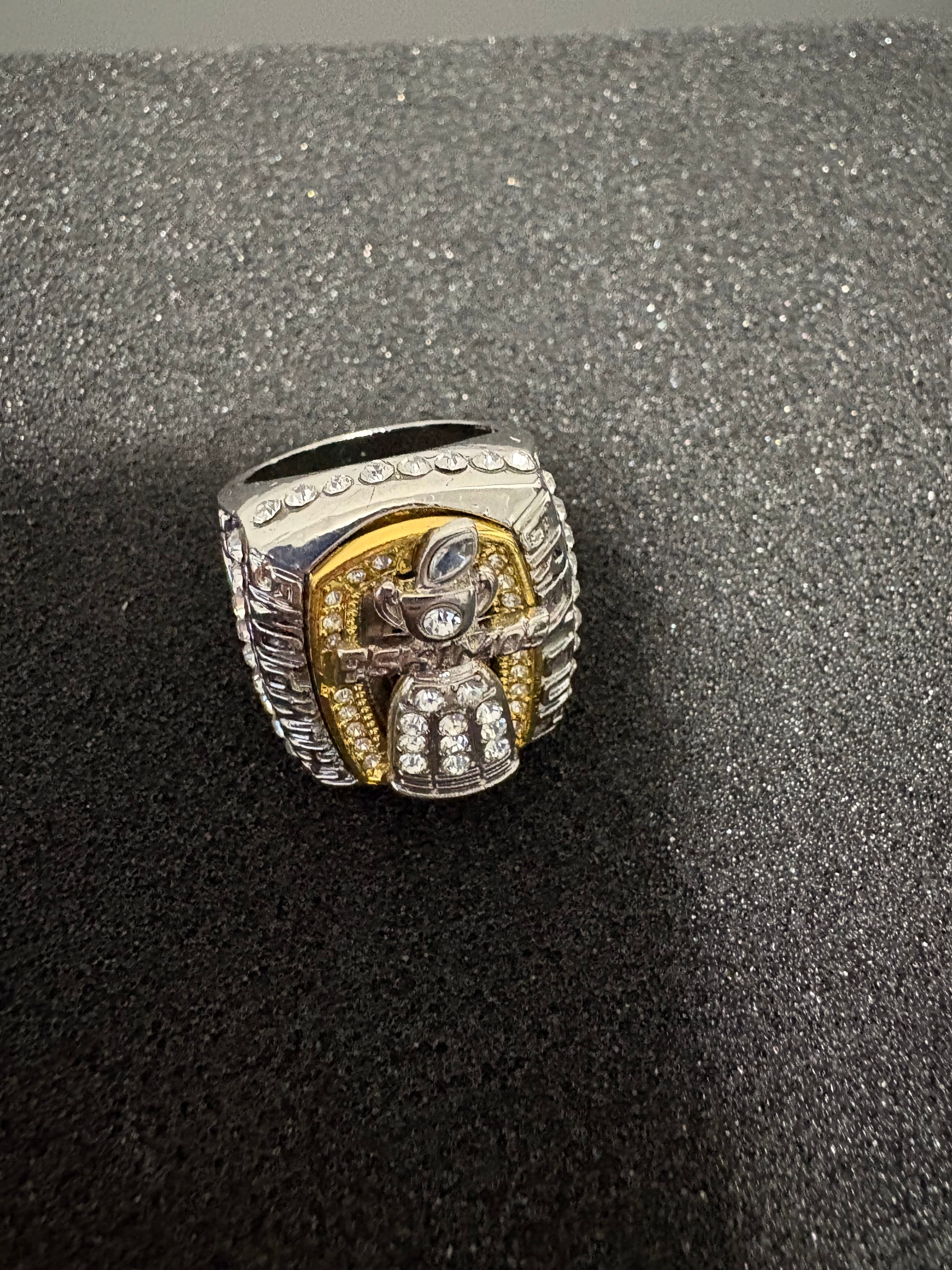 Edmonton Eskimos 2005 Championship  Grey Cup Ring