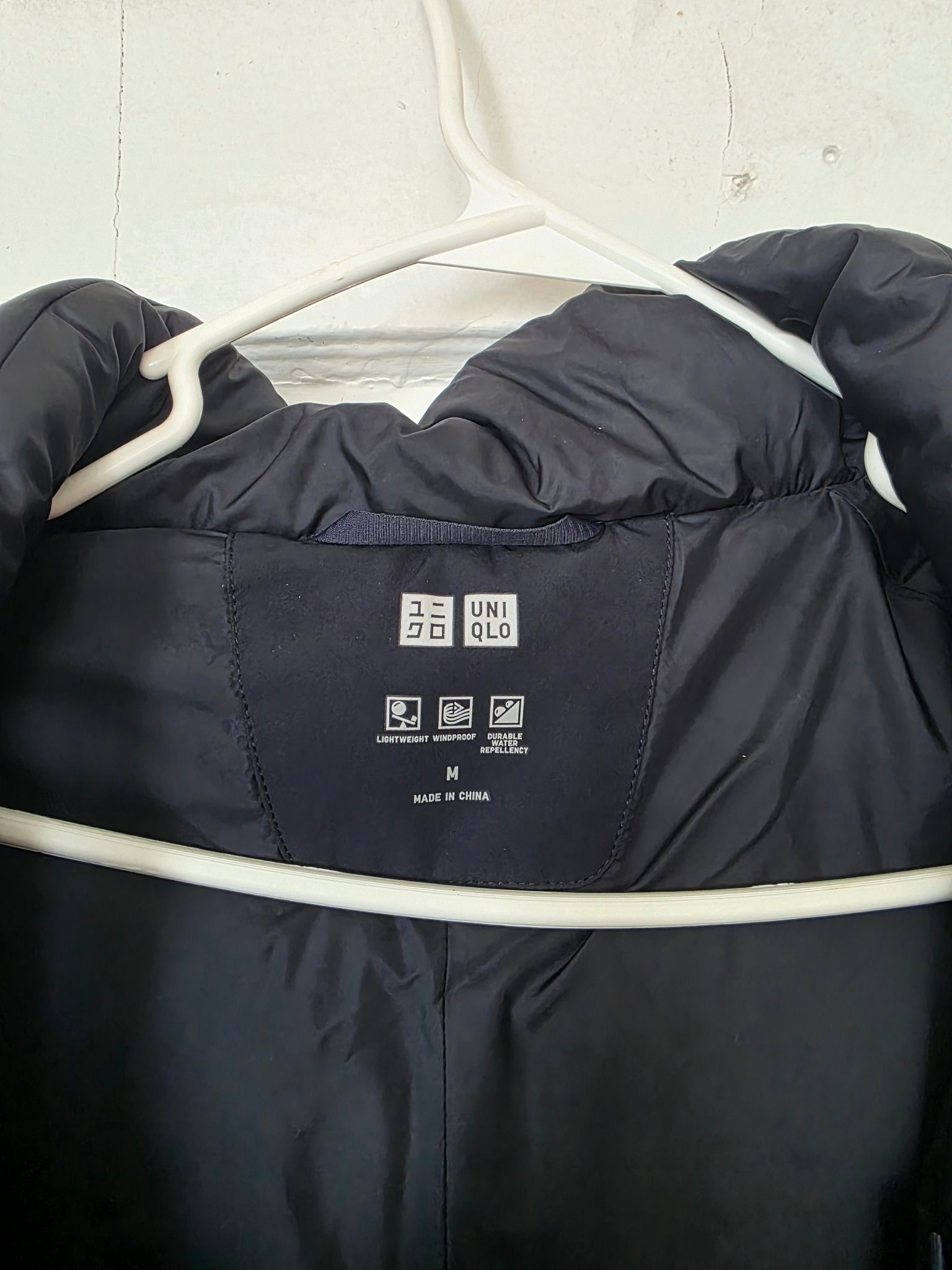 Uniqlo Men's Seamless Down Parka — Size M — Dark Navy — Used - photo 3