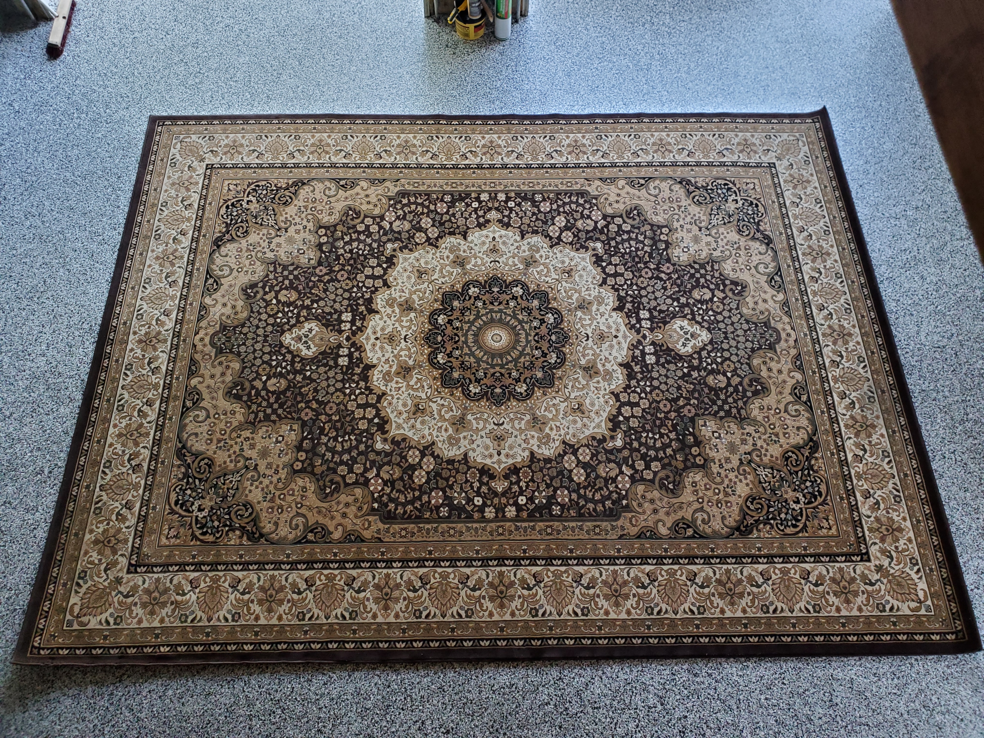 Large Decorative Persian-style Rug (Brown/Cream/Tan)