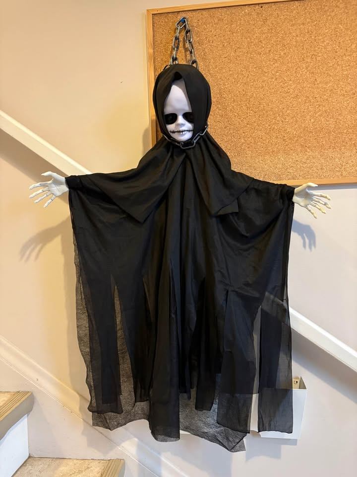 Halloween dead decoration