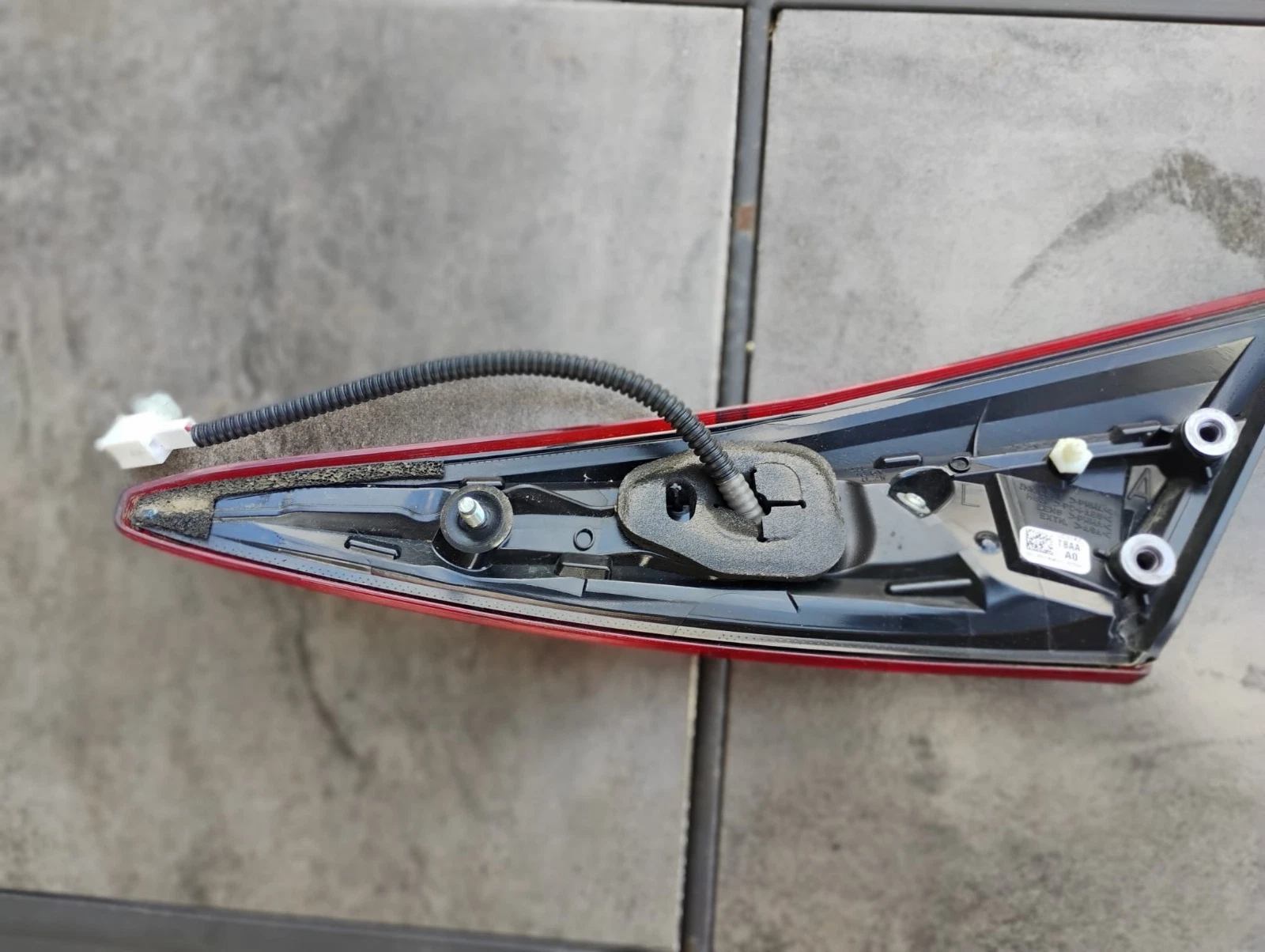 The OEM 2016-20 Honda Civic-Sedan Rear light Assembly - photo 4
