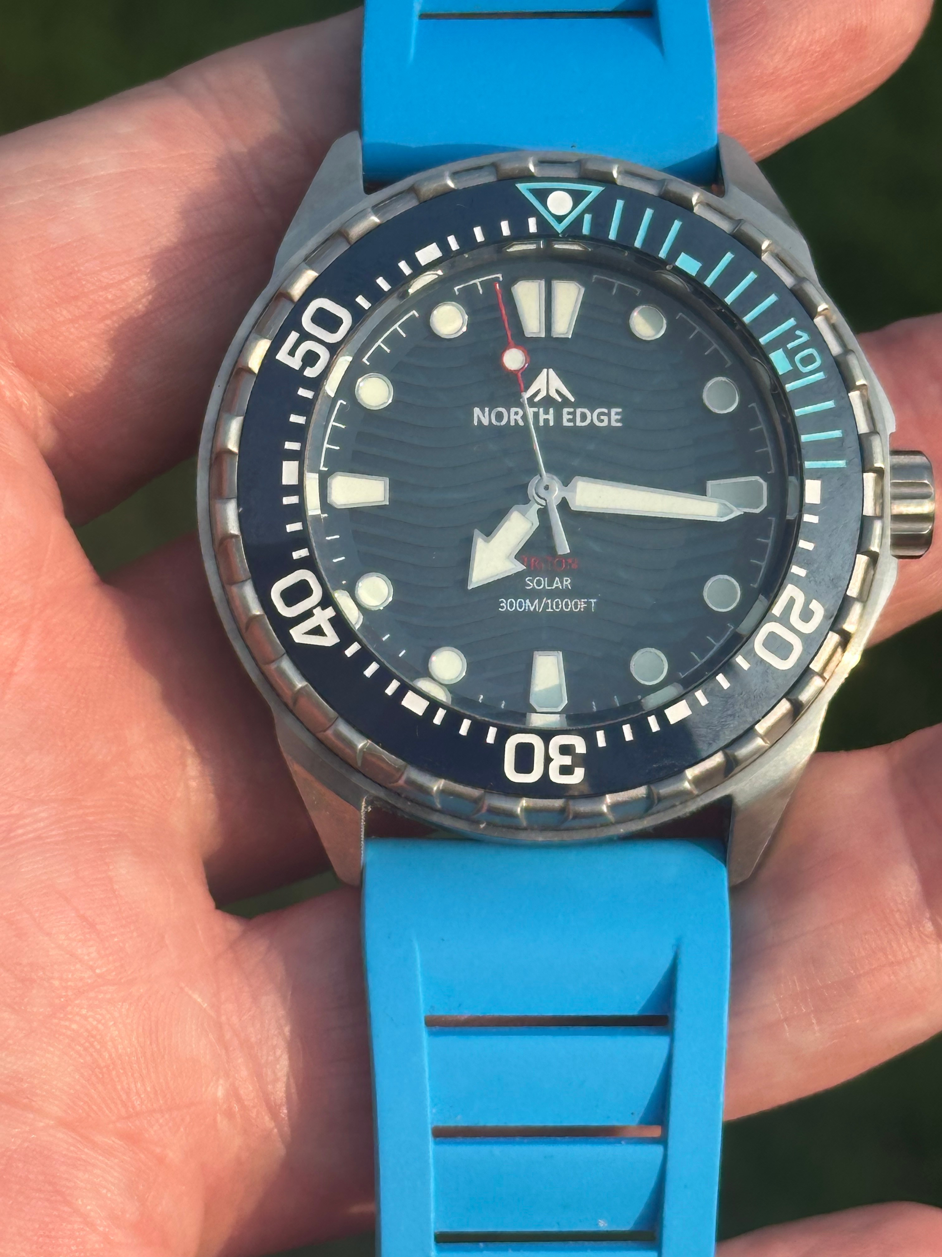 New North Edge diver rated for 300m - photo 5