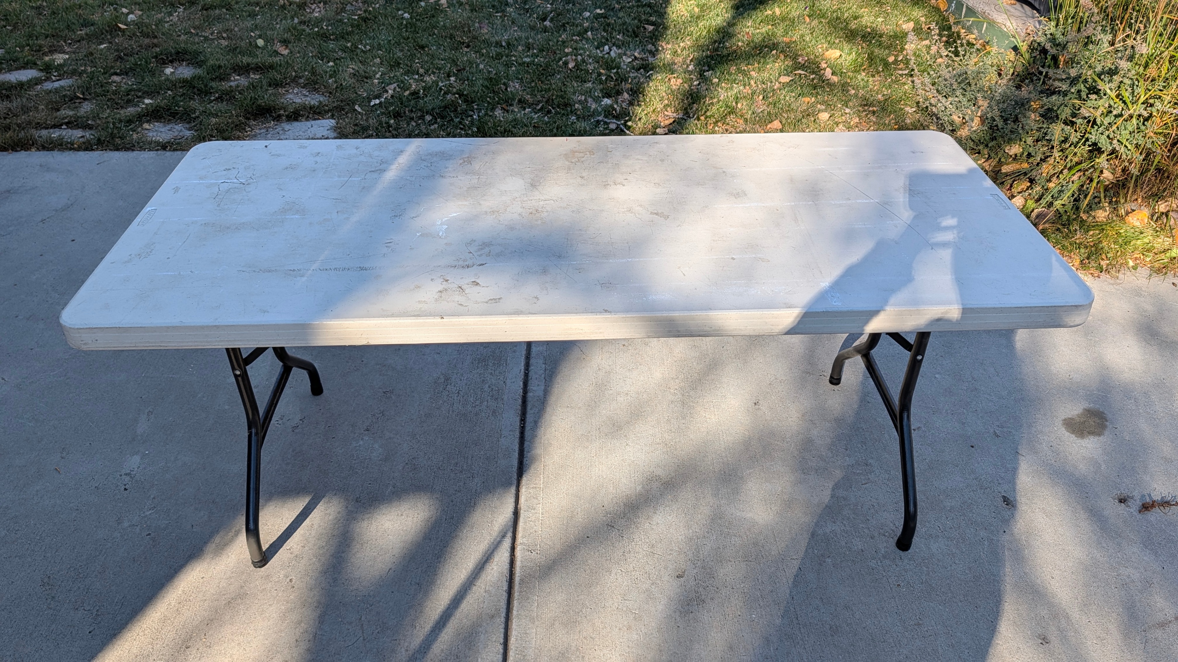 6' Plastic Indoor/Outdoor Table with Folding legs