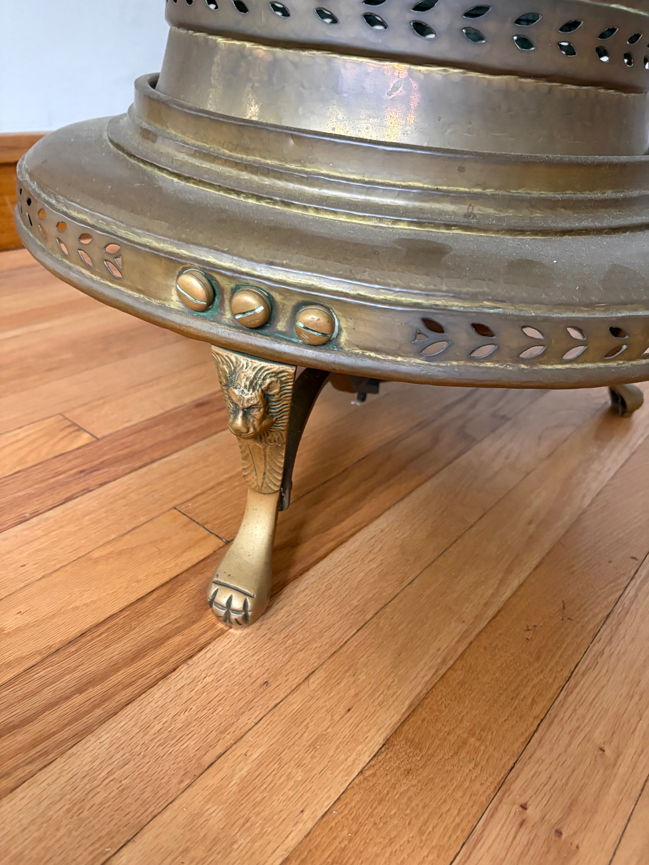 Antique Venetian-style or Ottoman/Turkish brass bell brazier - photo 4