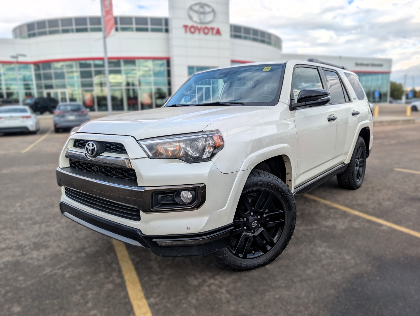 2019 Toyota 4Runner - photo 2