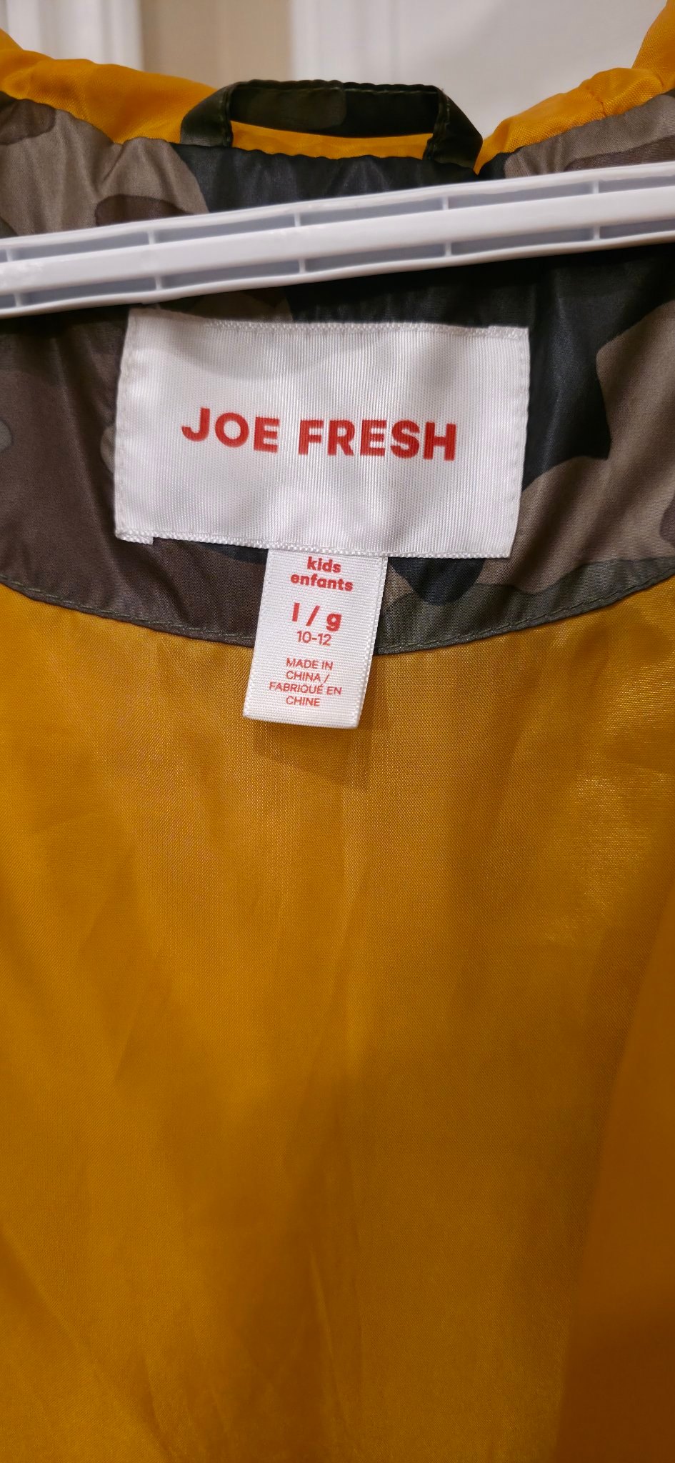 Kids Joe Fresh camo puffer size L (10-12), yellow lining - photo 3