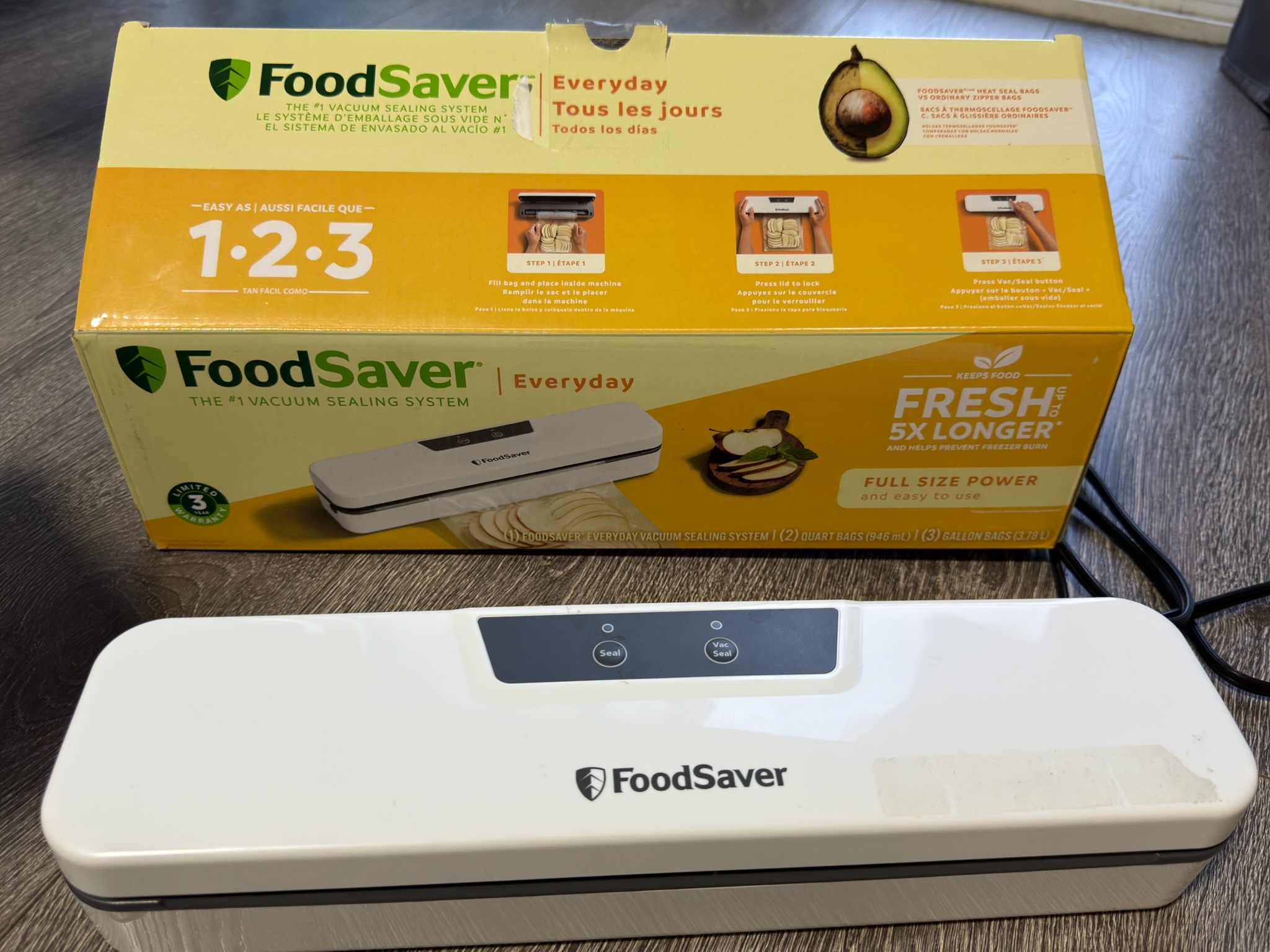 Foodsaver everyday Vacuum sealing system