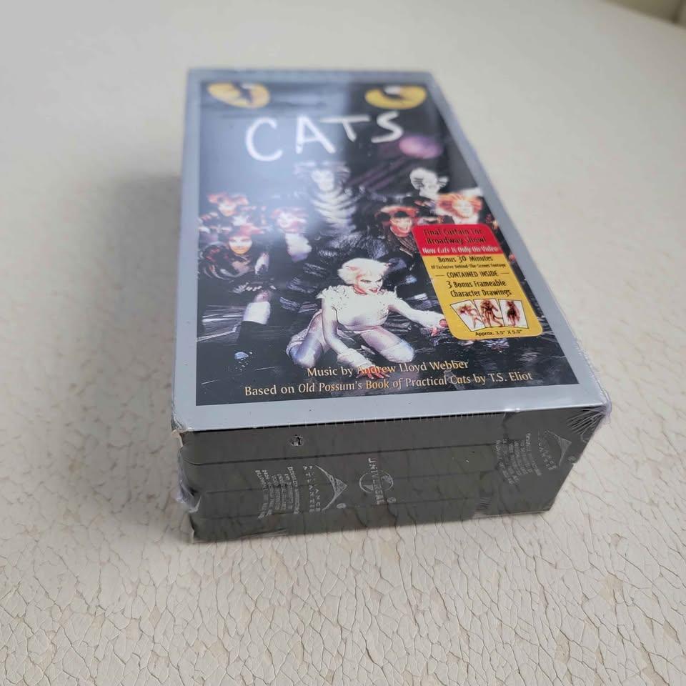 CATS – Commemorative Edition VHS 2-Tape Box Set – Sealed - photo 2