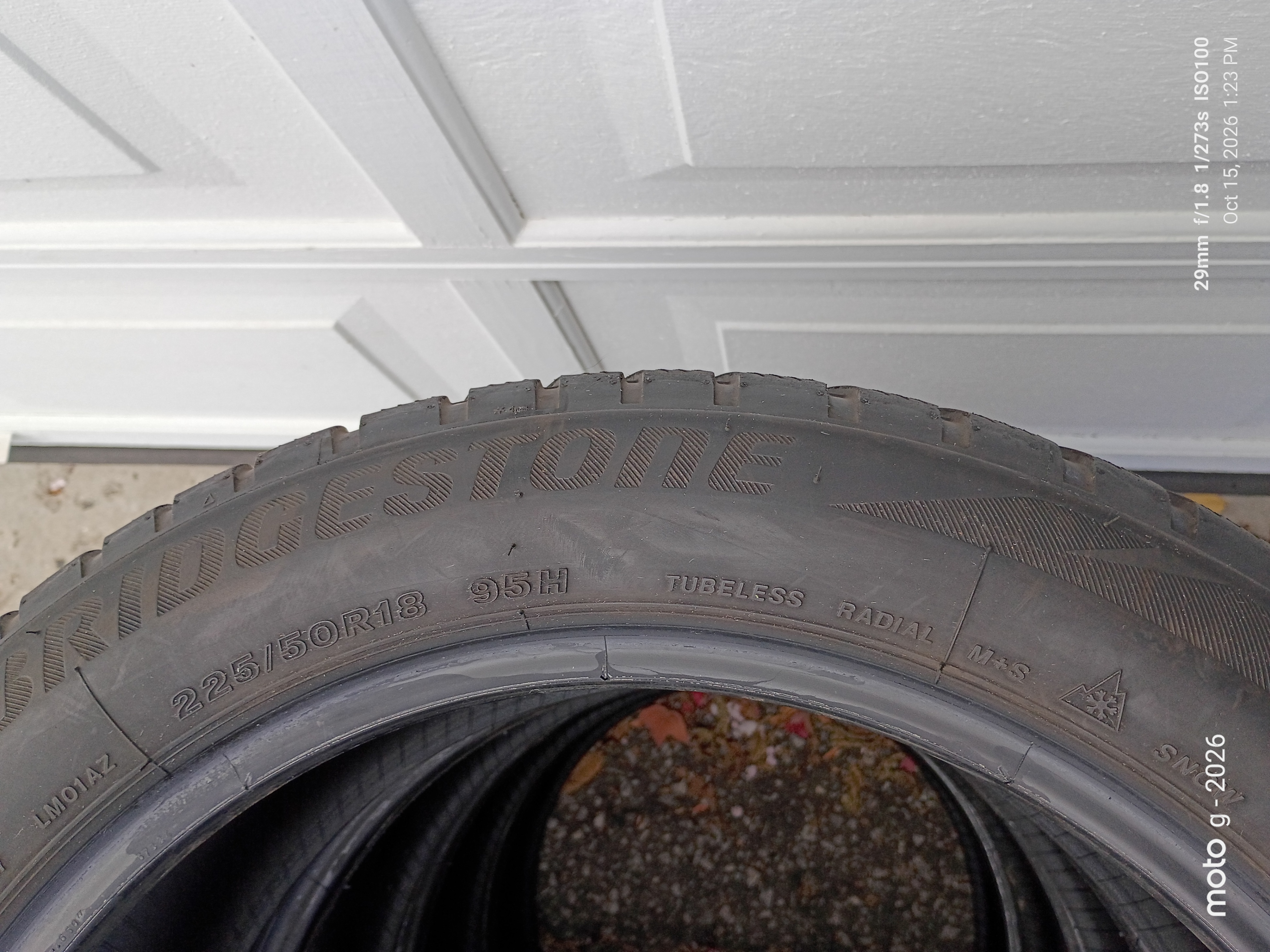 Bridgestone Blizzak 225/50R18 winter tires - photo 2