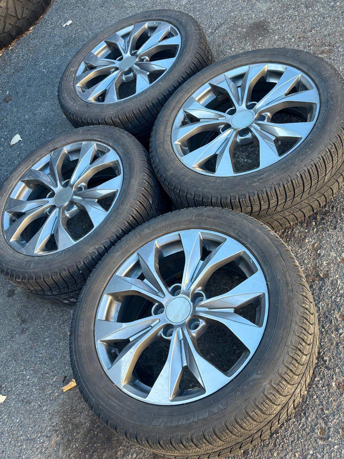 17”Honda Civic/TL/ILX/Accord(5x114)+215/50/R17 Michelin snows
