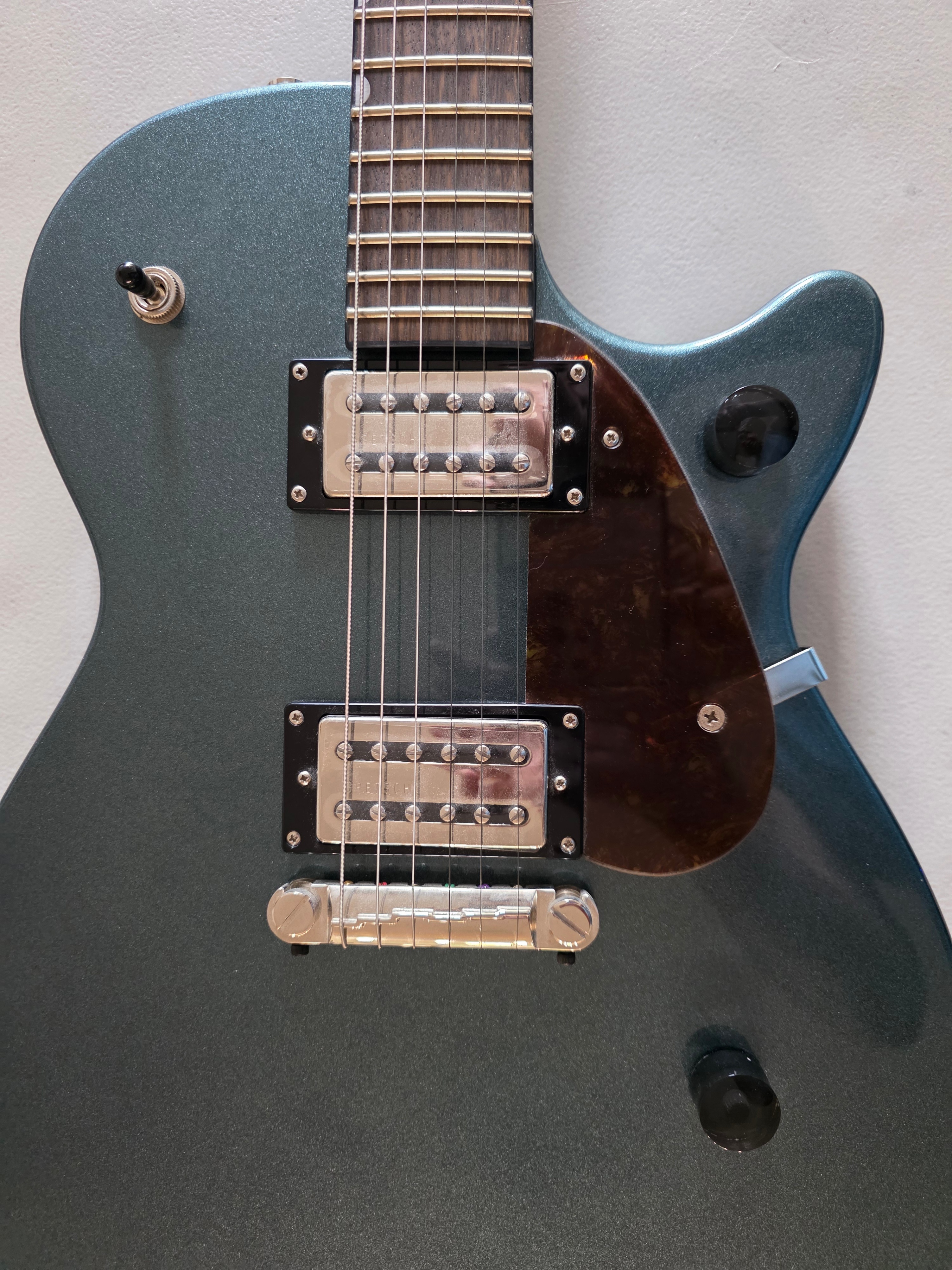Gretsch Streamliner Jet Club w/ JOYO Small Amp - photo 2