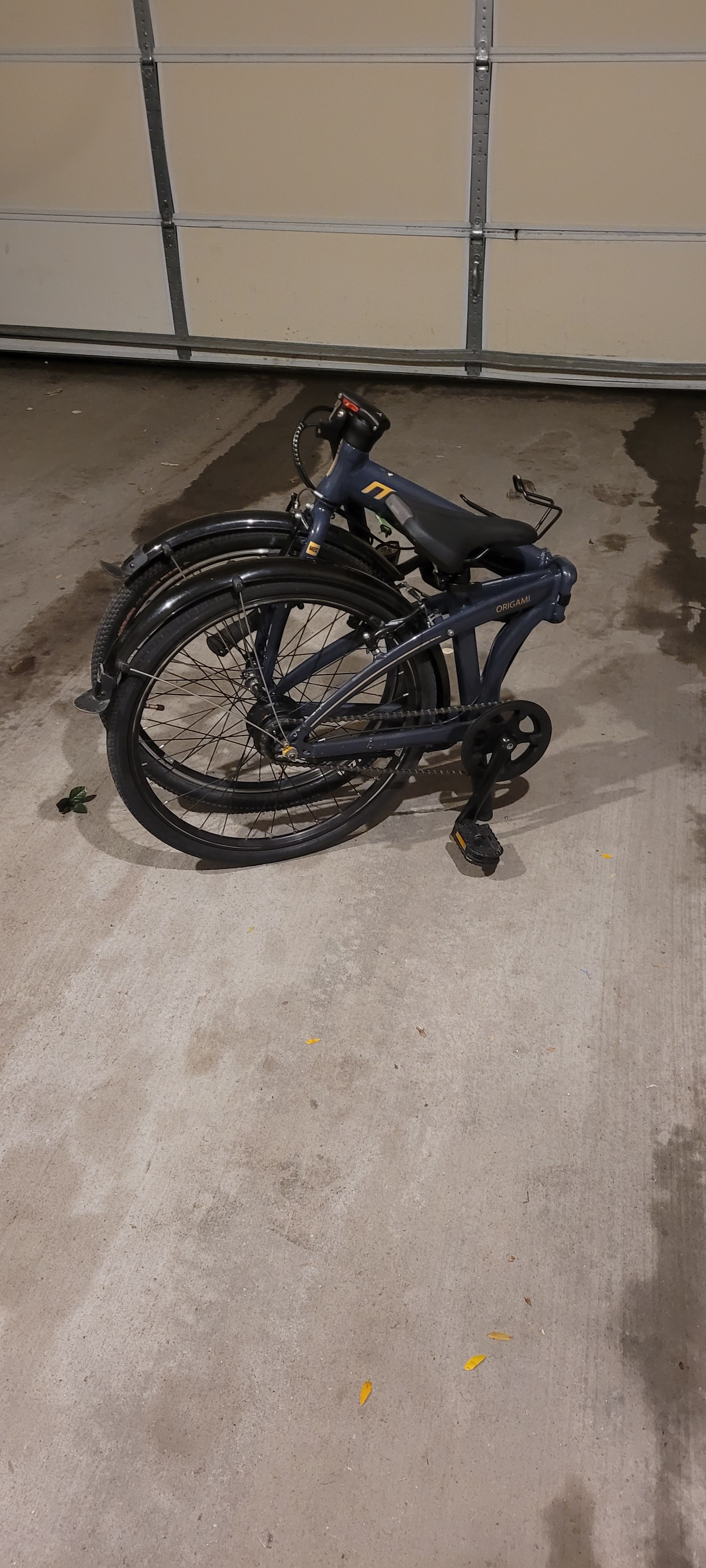 MEC Origami 24 Inch Folding Bike (Willing to trade) - photo 4