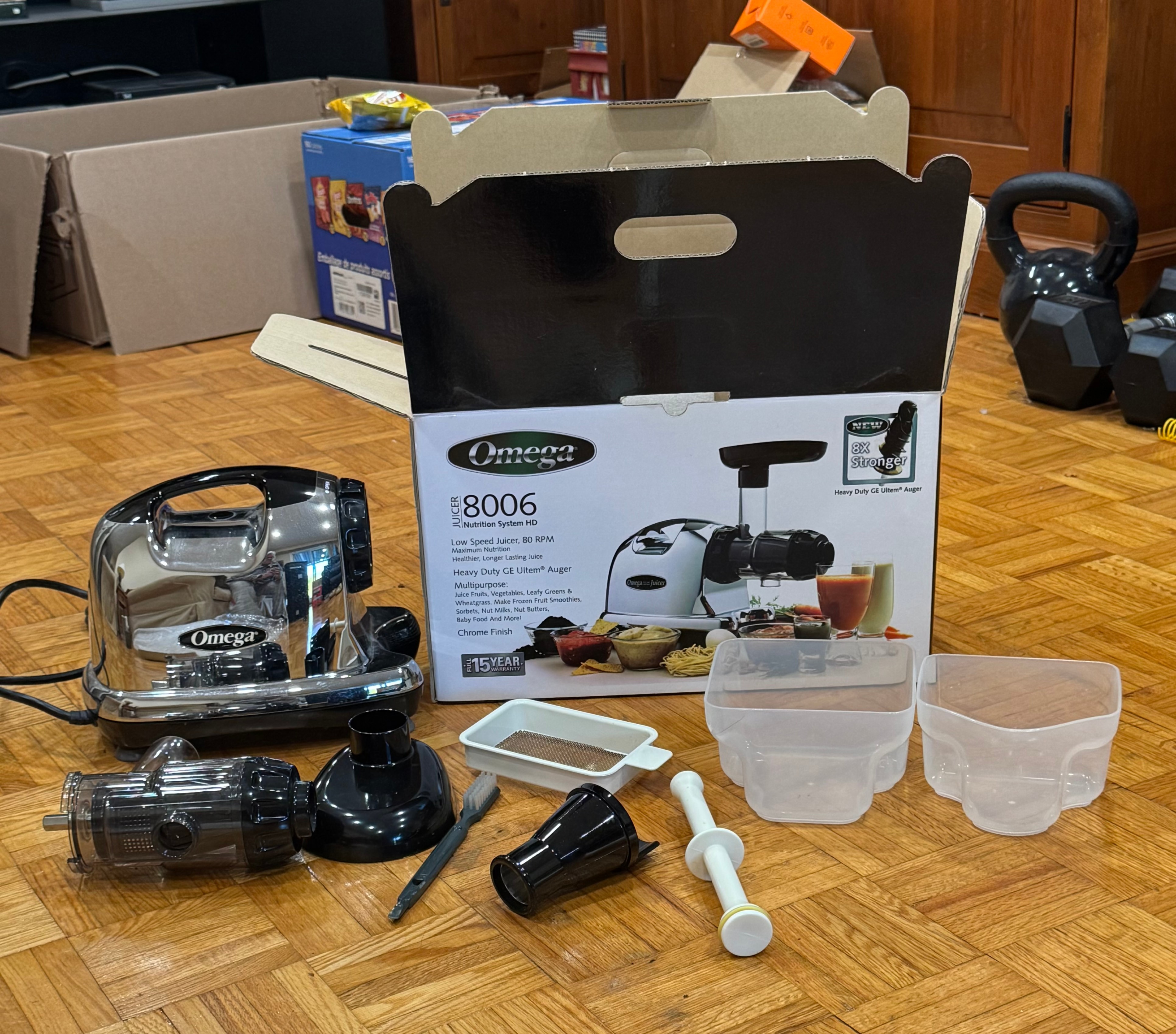 Omega 8006 Slow Masticating Juicer (80 RPM), Like New in Box - photo 2