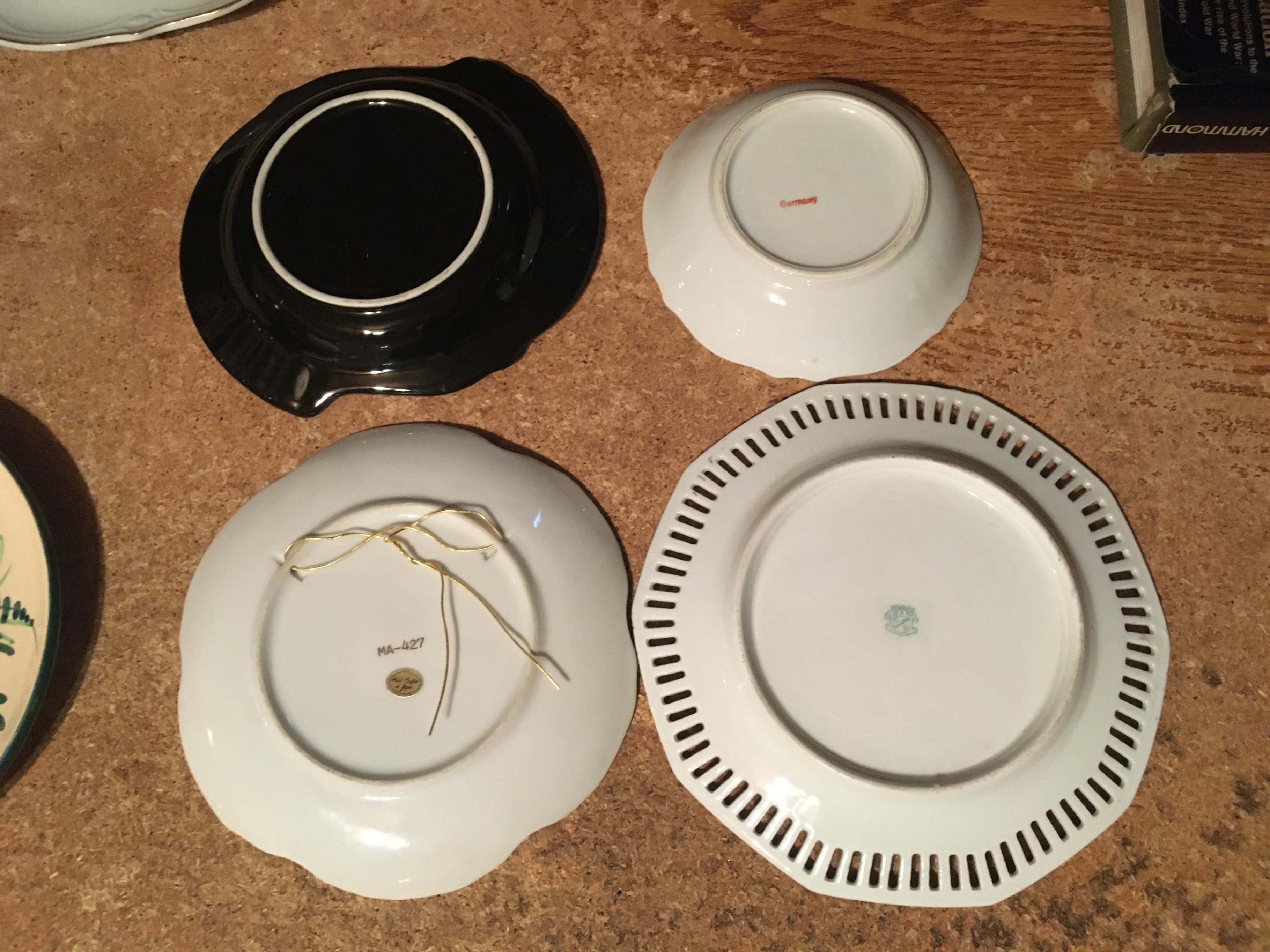 LOT OF 15 PLATES DISHES FLOWERS FLORAL ROSES BUTTERFLIES & MORE - photo 5