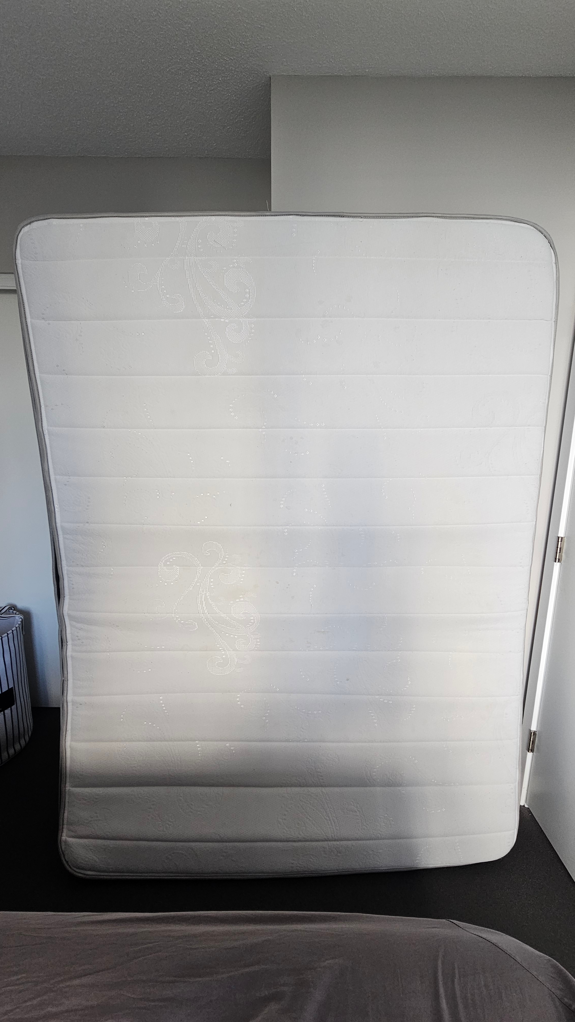 Queen Mattress – SensiSleep - photo 2
