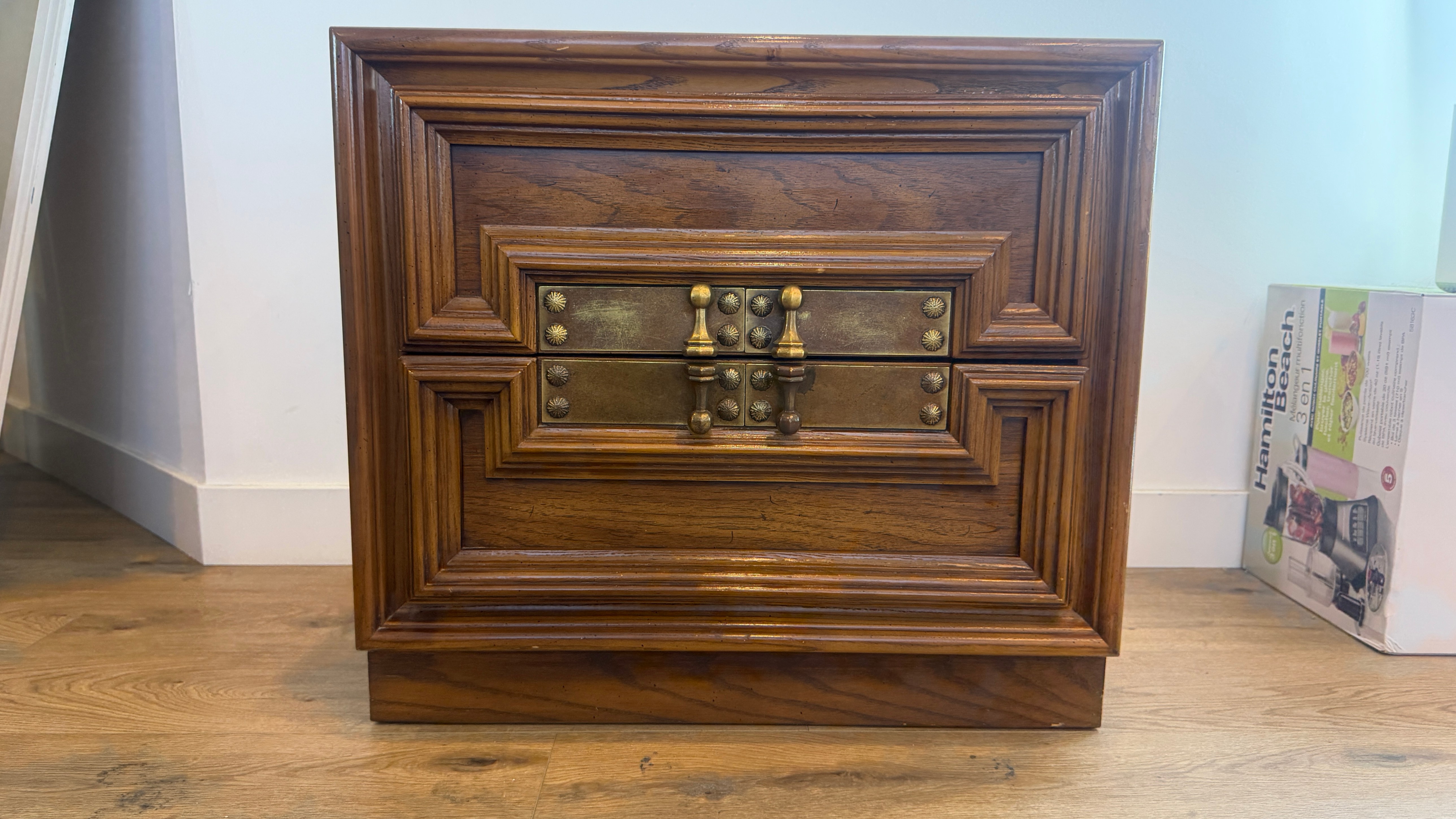 Nightstand / Bedside Table / End Table