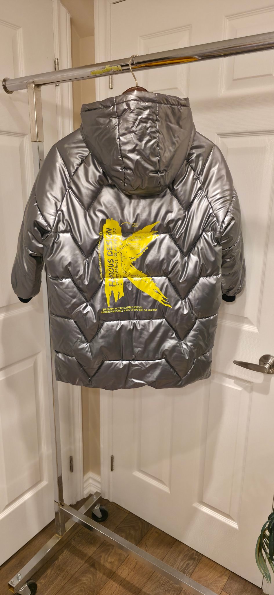Kids JinPinFJ silver metallic puffer jacket size L - photo 2
