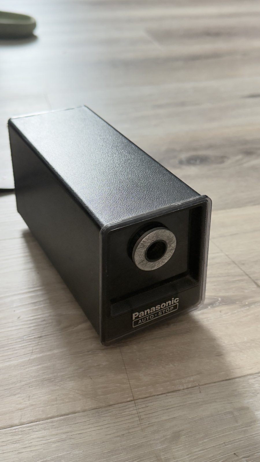 Panasonic KP-77S Electric Pencil Sharpener – Auto-Stop, Japan - photo 2