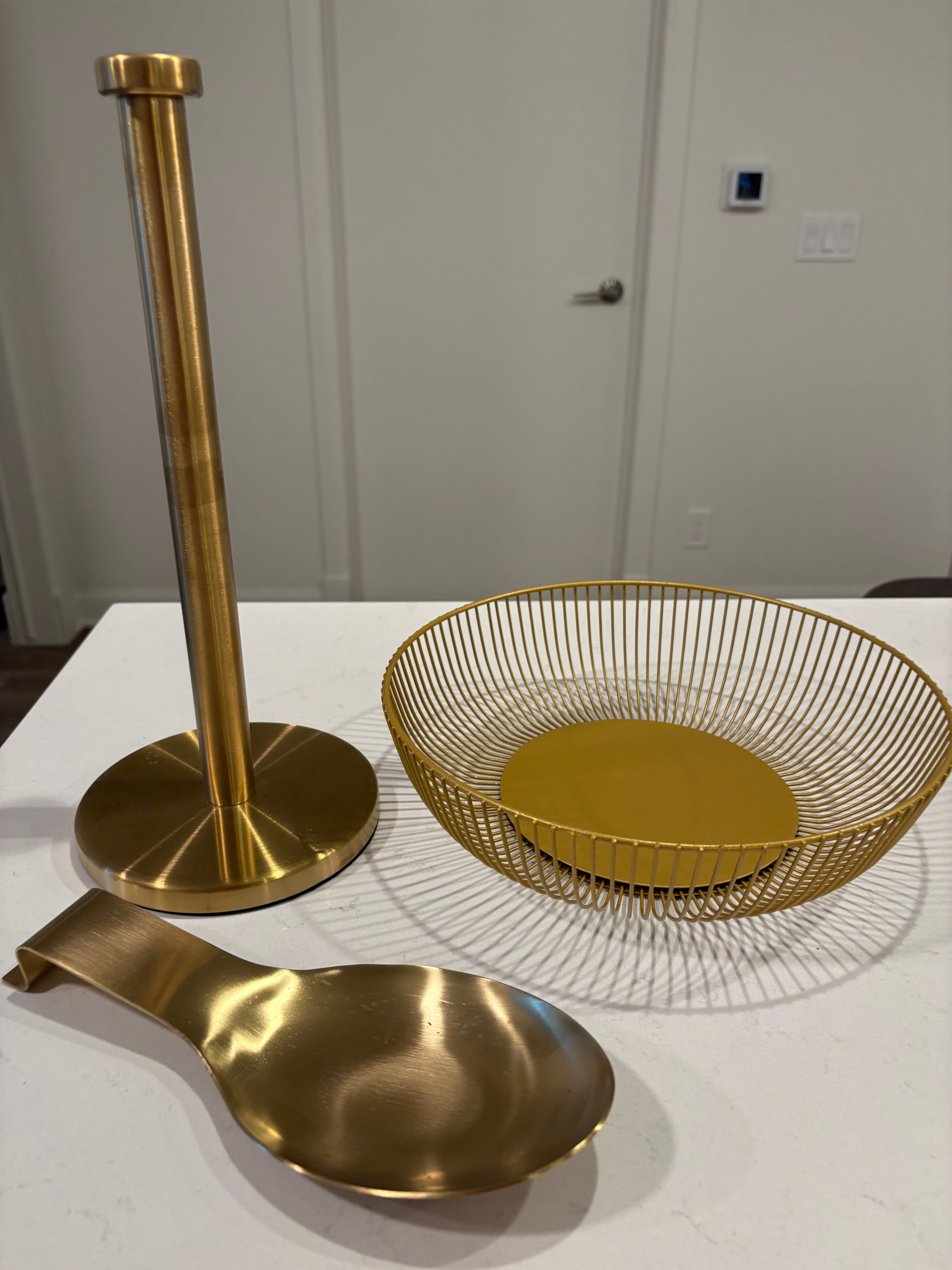Gold Kitchen Set – Paper Towel Holder, Fruit Bowl & Spoon Rest