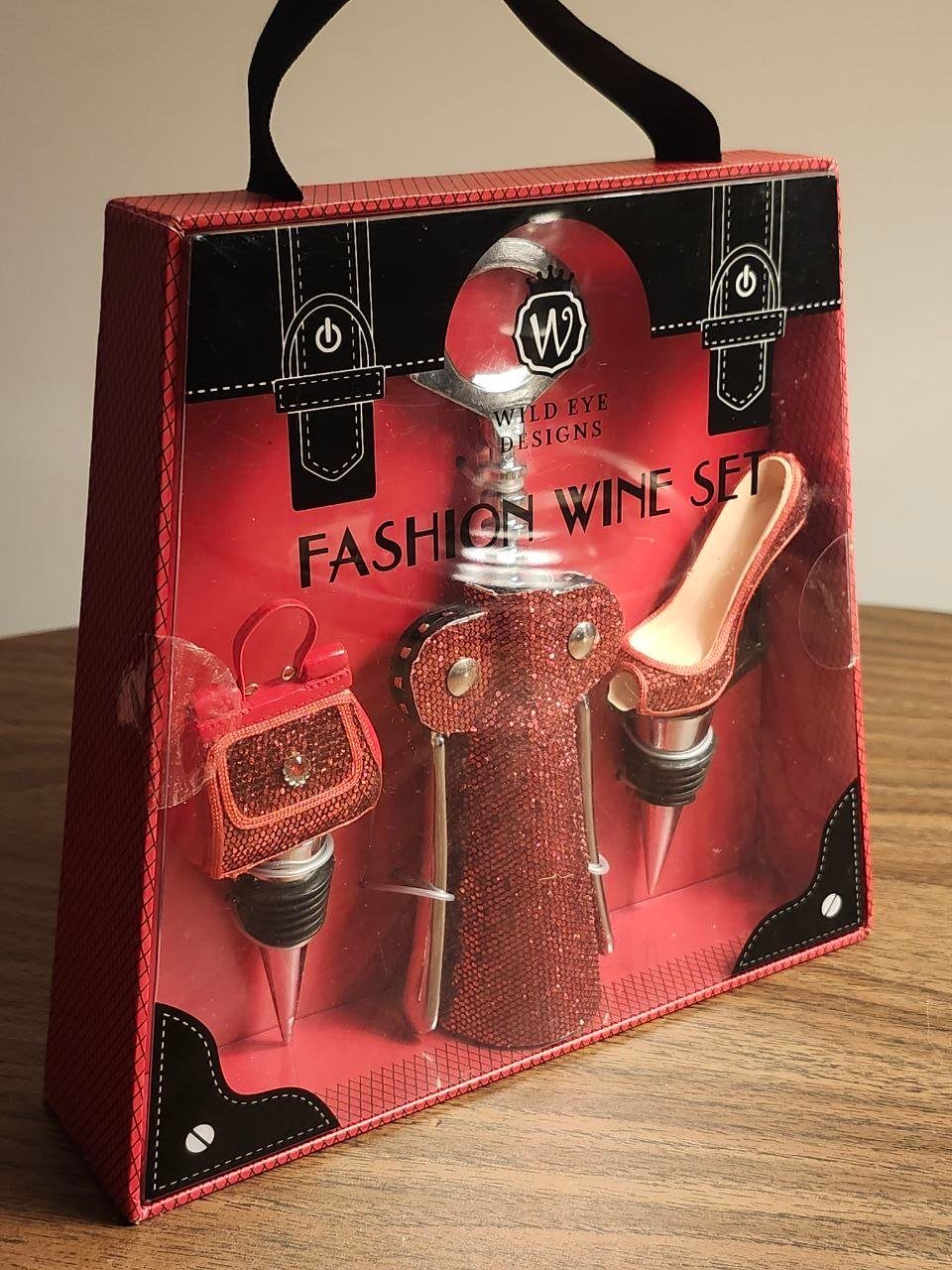 Wild Eye Designs Fashion Wine Set – New in Box