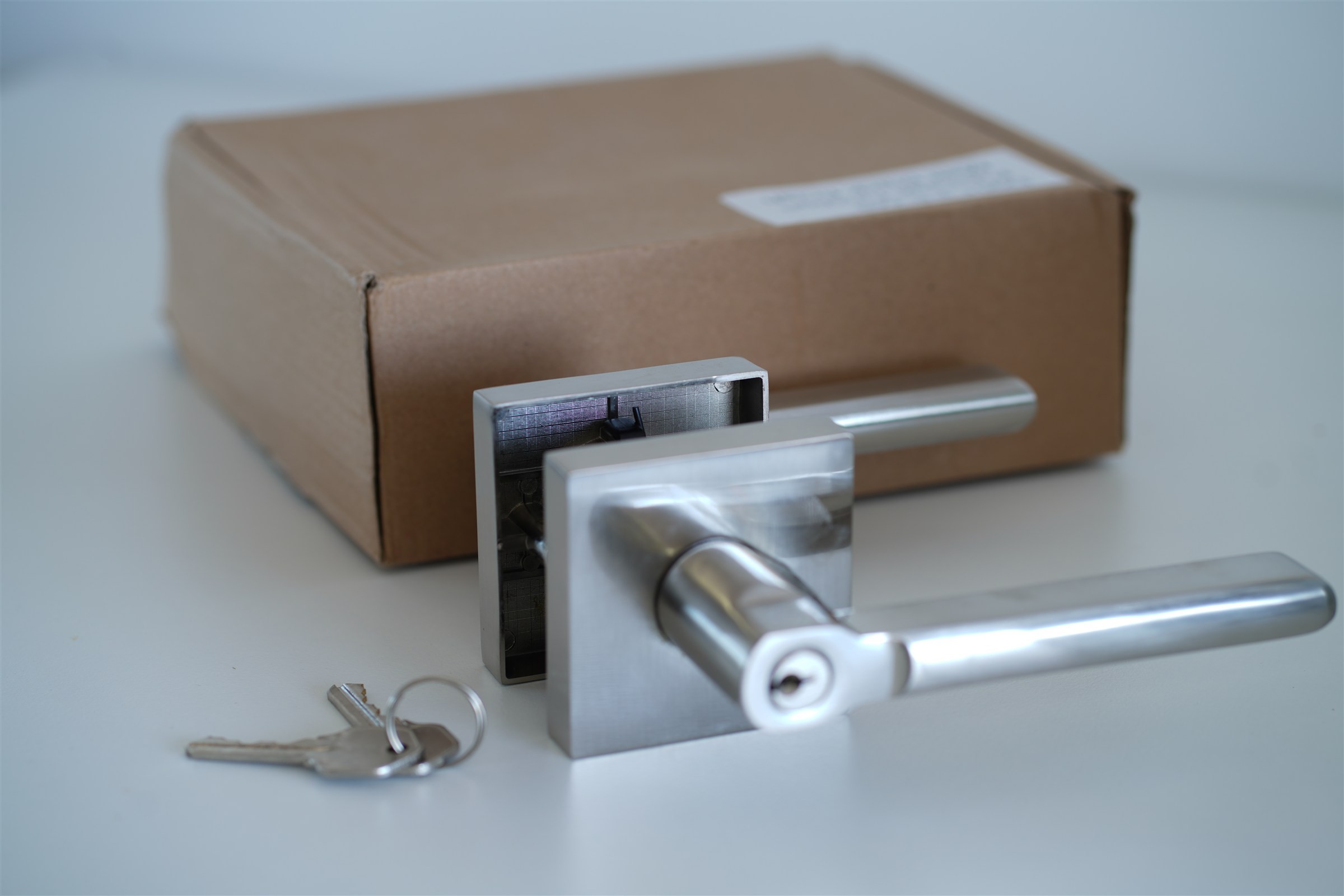 New KJ Keyed Entrance Door Lever - photo 3