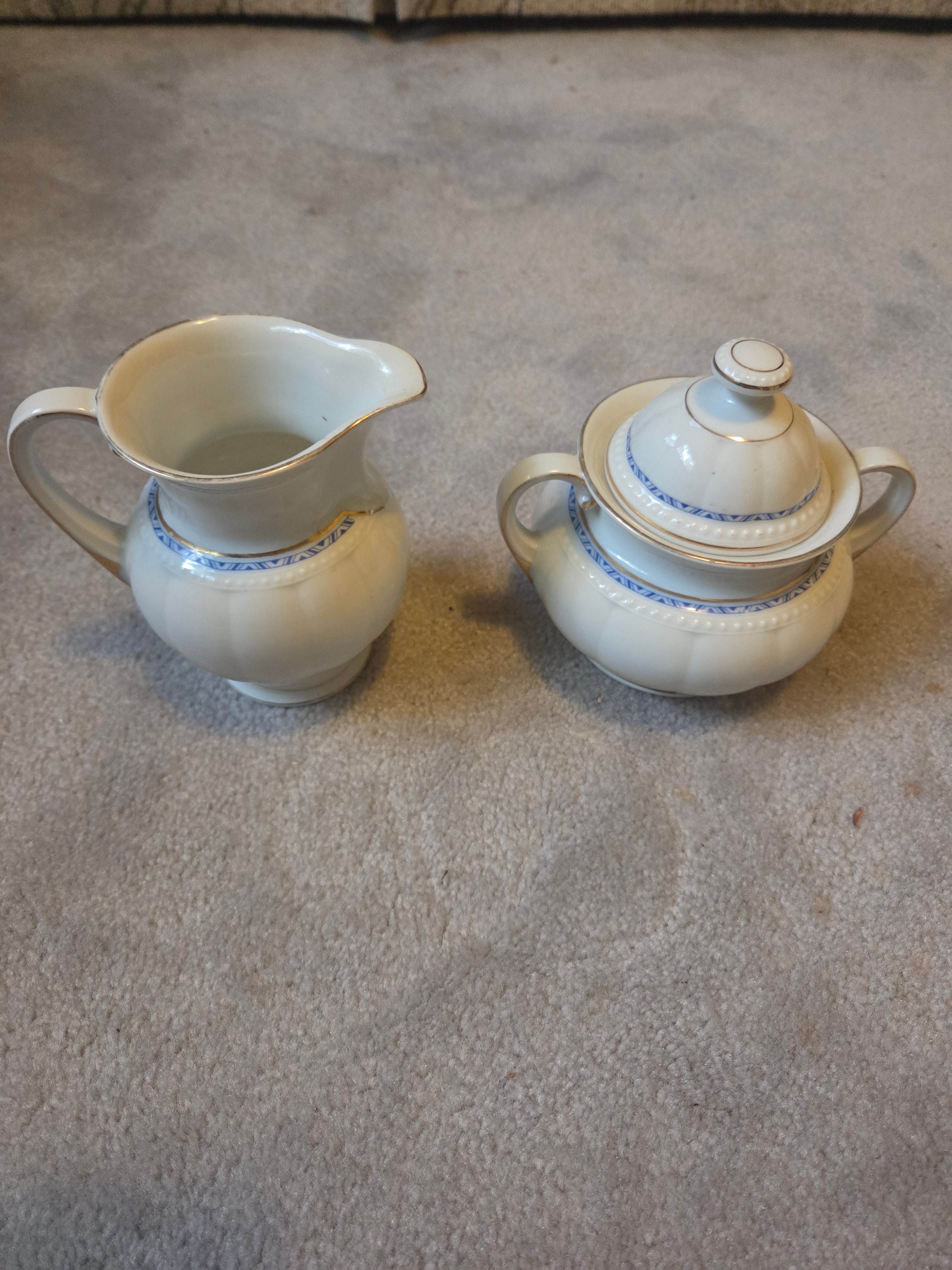 VTG K&A Krautheim Selb Bavaria Porcelain Sugar Bowl & Creamer