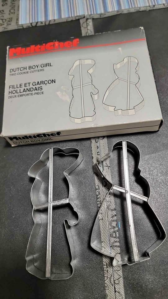 Vintage new old stock Dutch boy Girl cookie cutters metal Amish