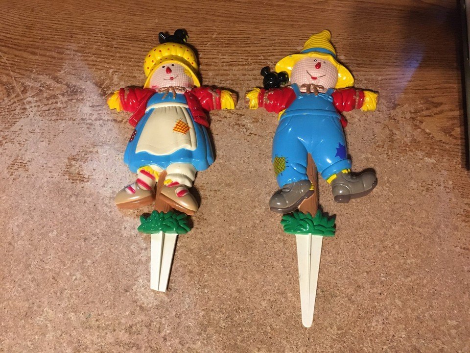 VINTAGE PAIR SCARECROW PLANT GARDEN STAKES THANKSGIVING DECOR