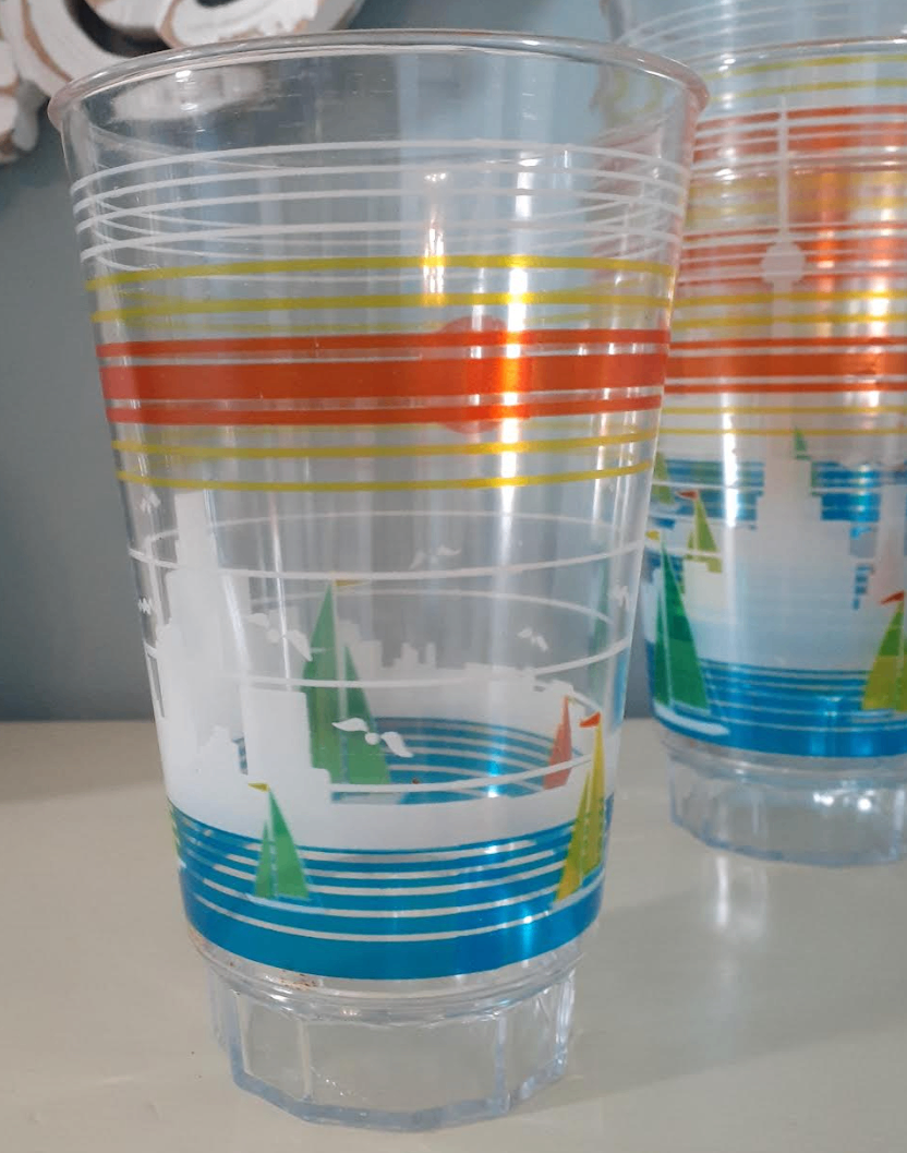Vintage The Collectibles Toronto Skyline 4 plastic drink glasses - photo 5