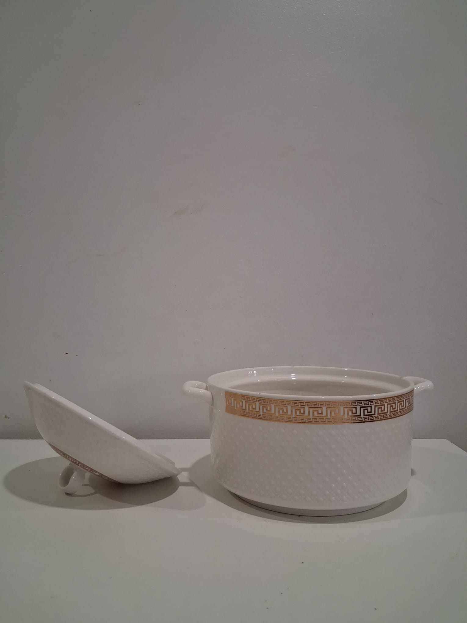 White & Gold Covered Serving Dish - photo 5