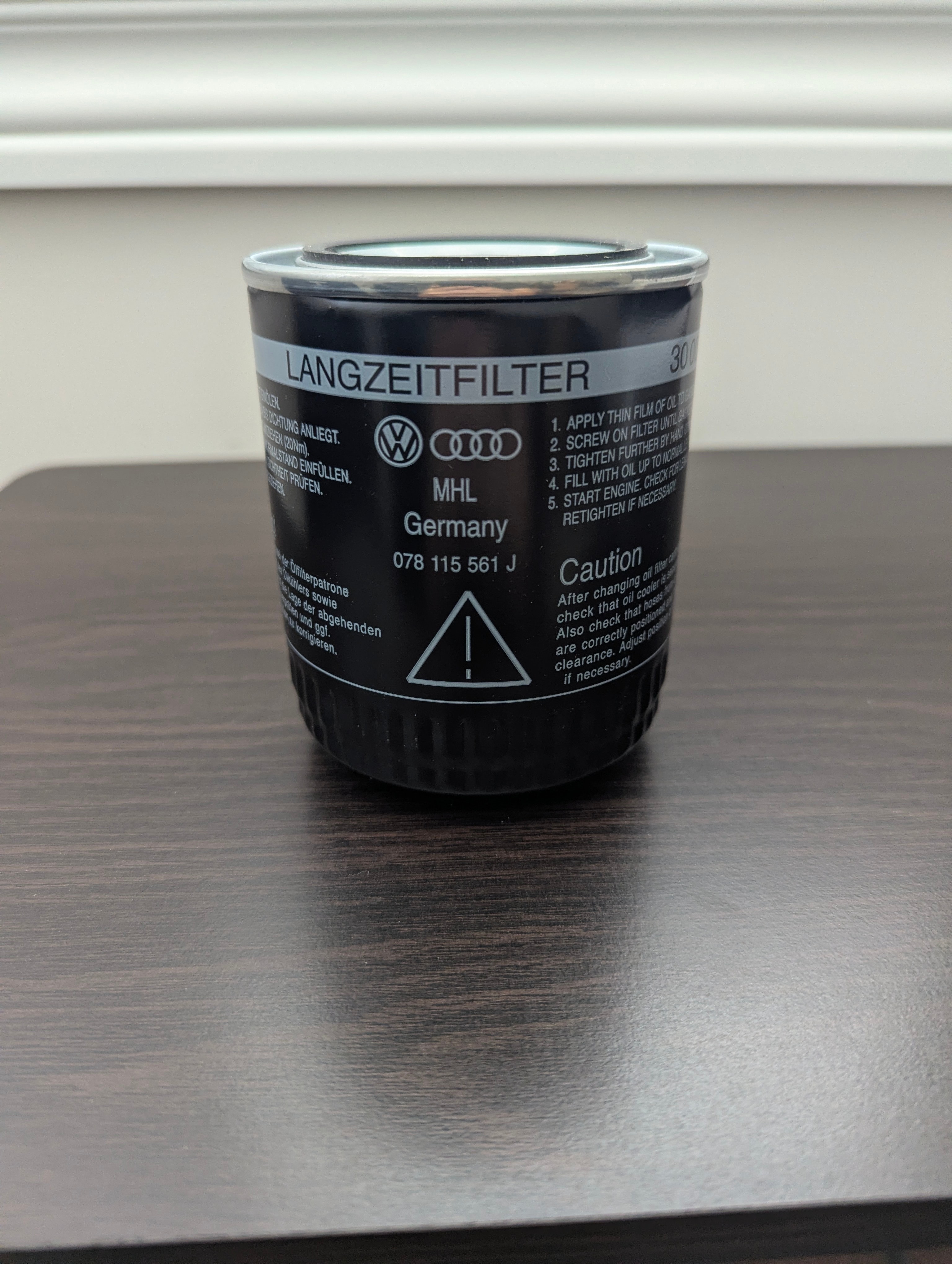 Volkswagen Group Oil Filter (078 115 561 J) - photo 3