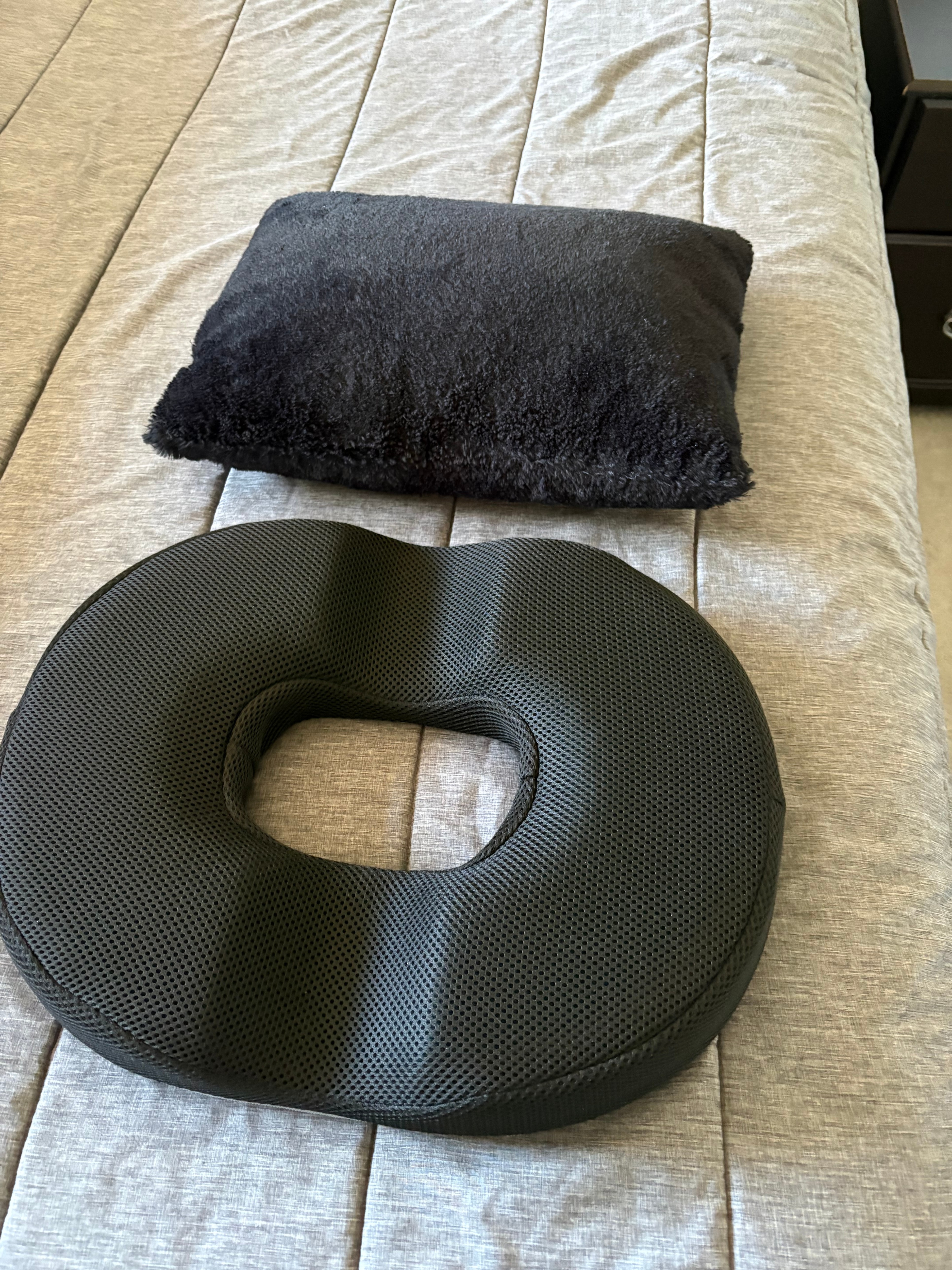 Donut seat cushion and fuzzy pillow