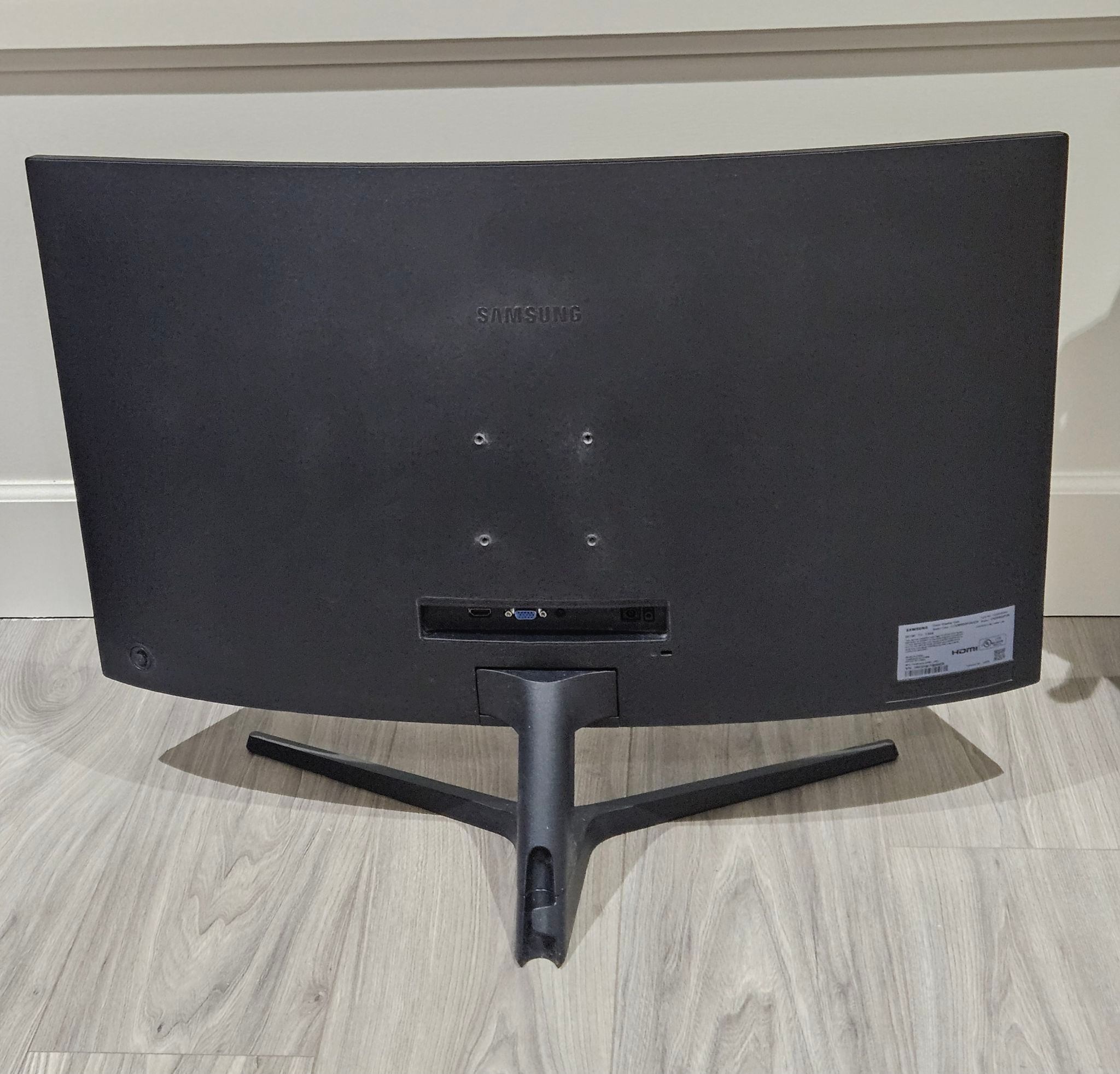 Samsung 32" Class CR50 Curved Full HD Monitor - photo 2