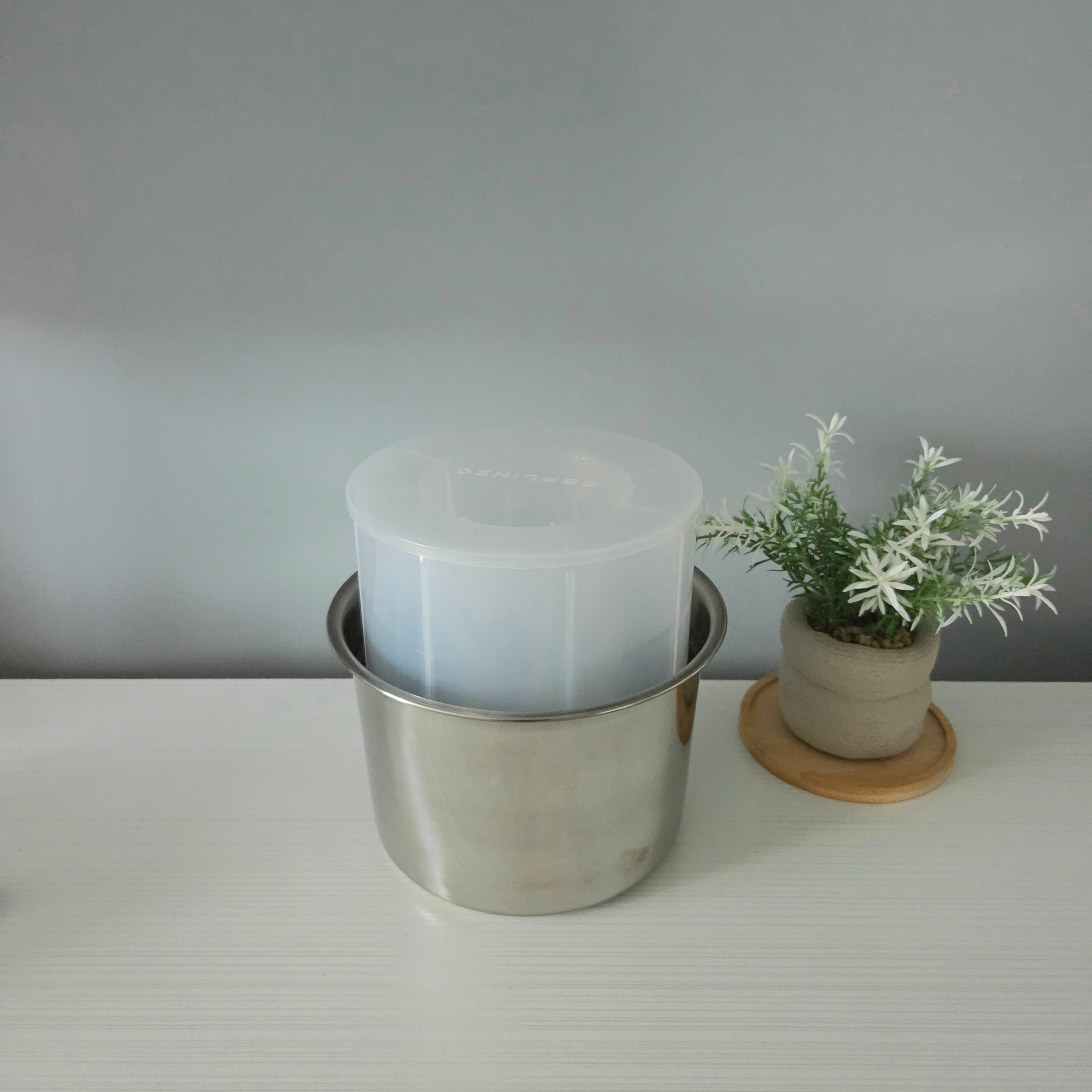 Berlinzo Ice Bucket Mould Wine Chiller - Like New! ✨ - photo 4