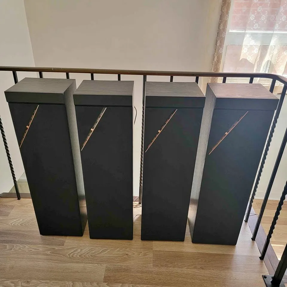 4 vintage box speakers by Candle 80hm 10w 10 watts