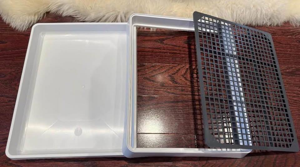 Large 22x18 Litter Tray with Sifting Grid & High Edges (New) - photo 2