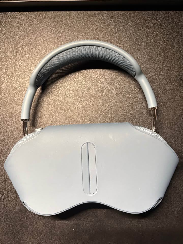AirPods Max Gen 1 USB c - photo 3