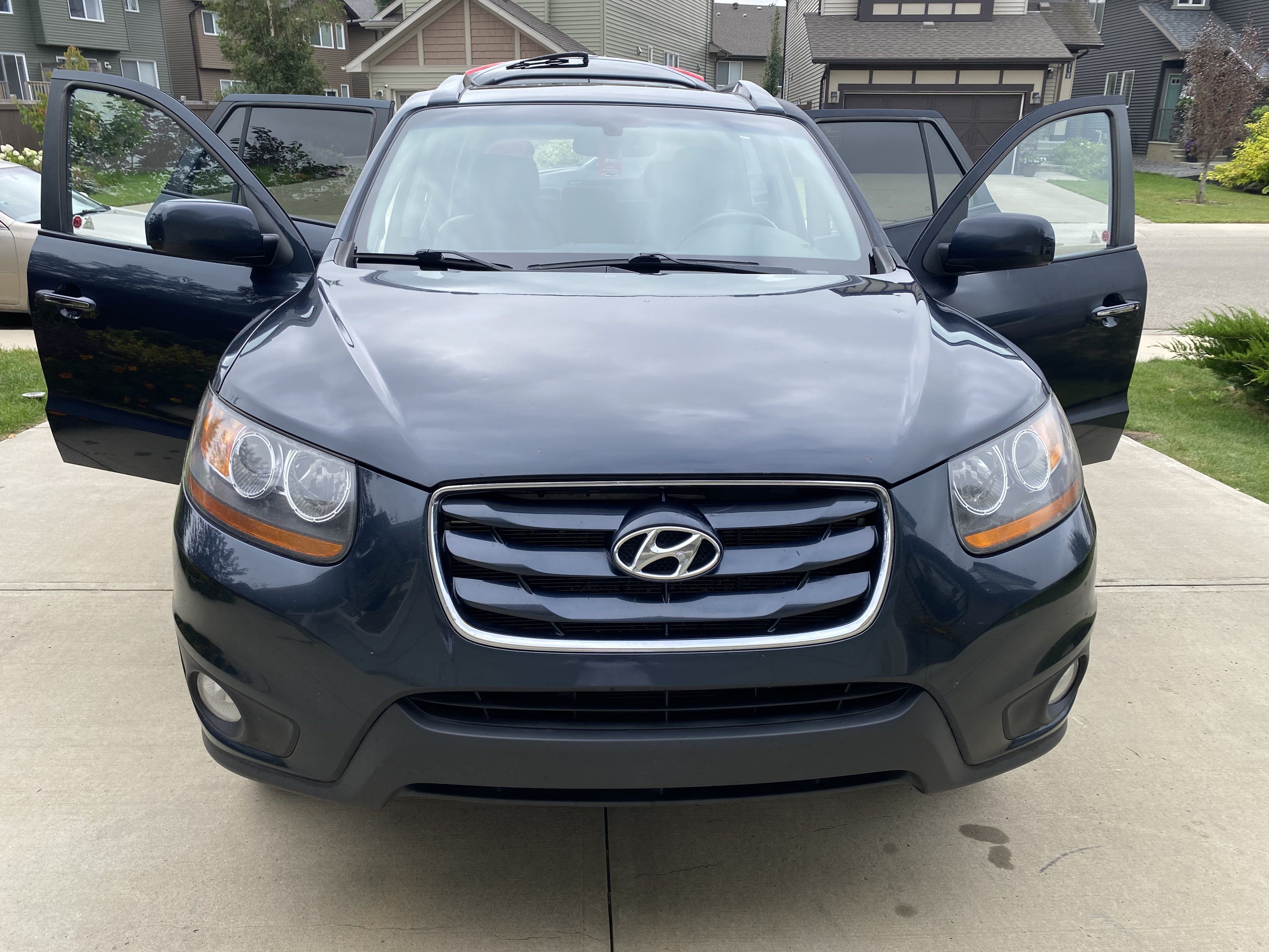 2010 Hyundai Santa Fe Sport – Active Status – AWD – 239K – $4950