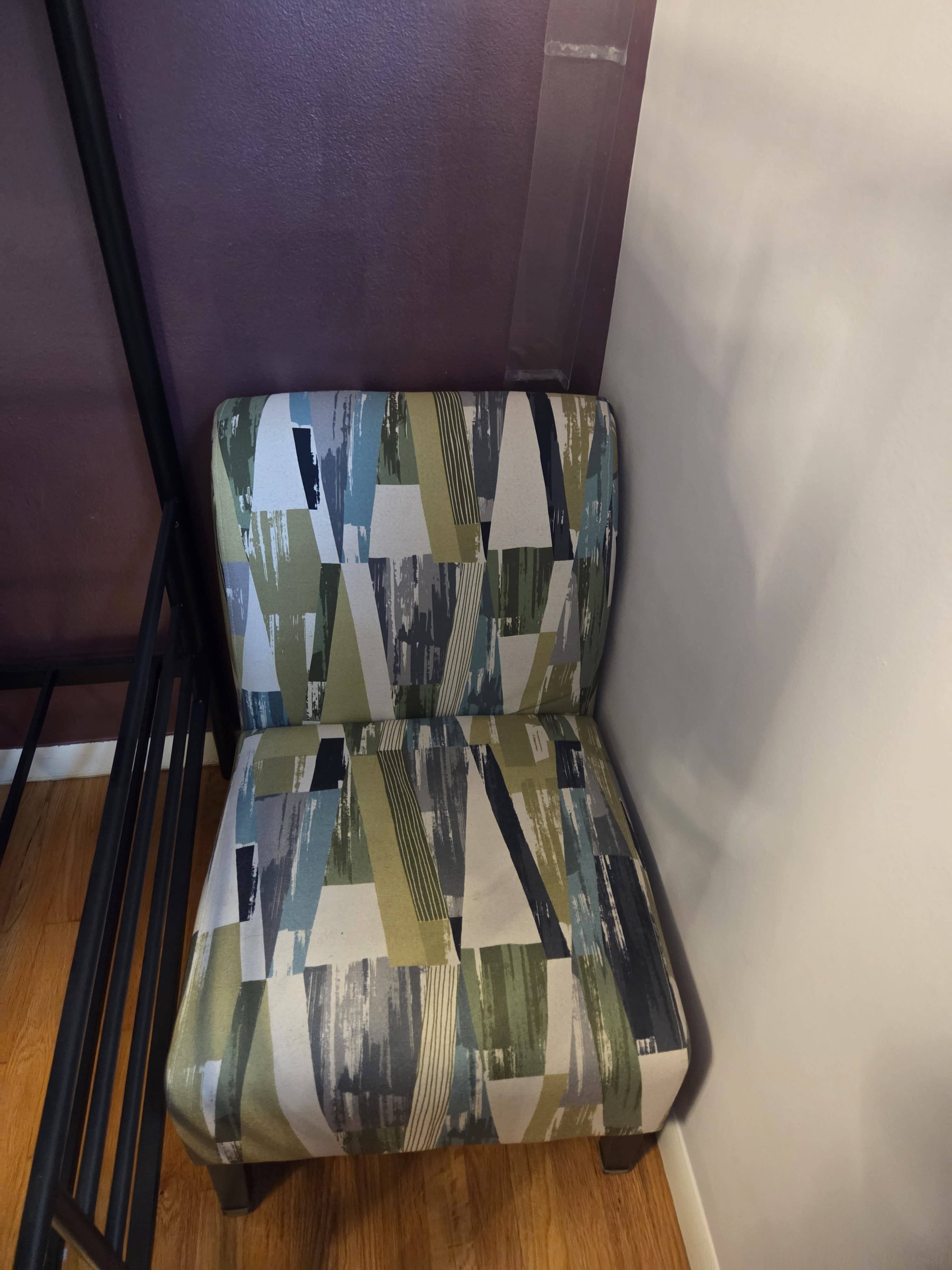 Armless Accent Chair with Geometric Pattern