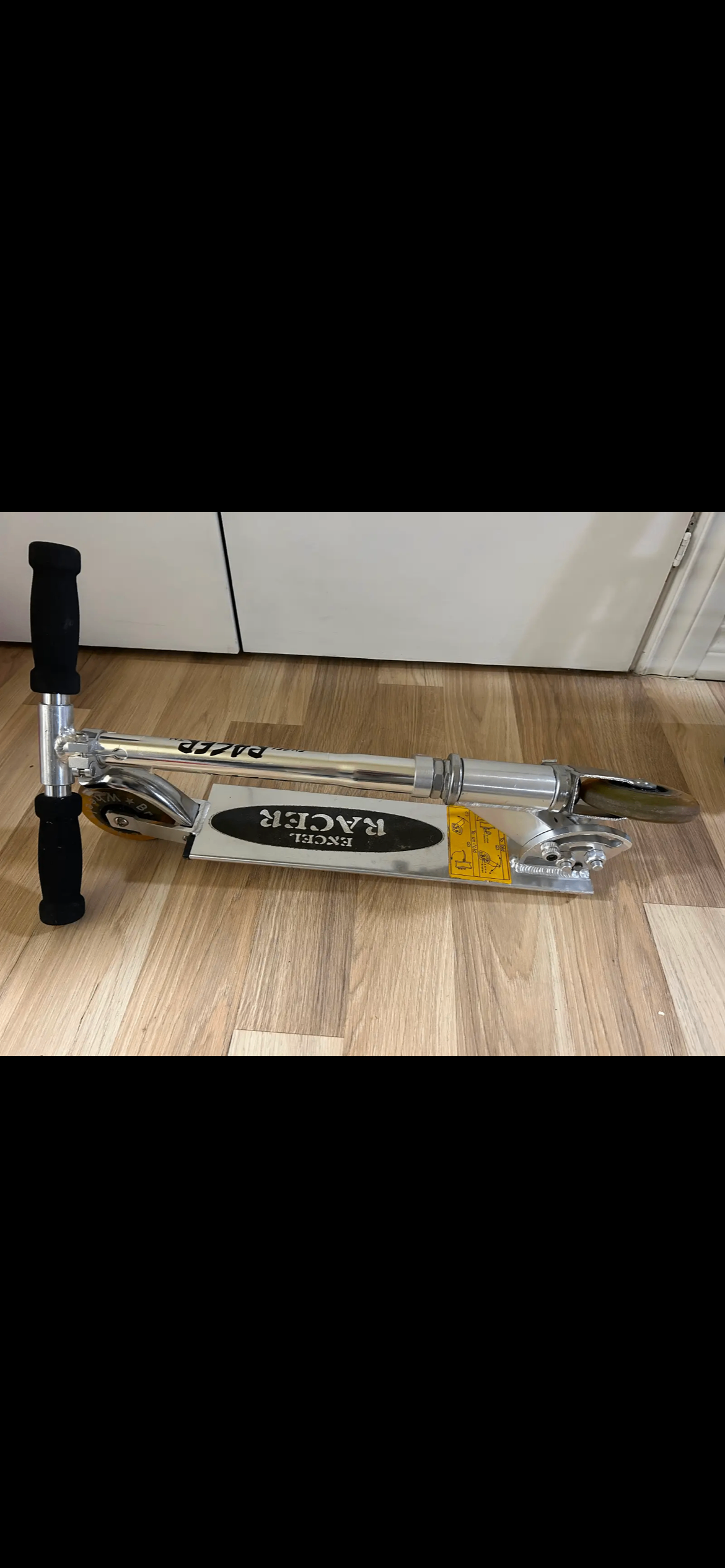 Kids 2-Wheel Kick Scooter - photo 2
