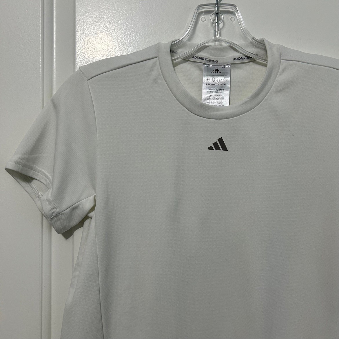 Adidas Training White Short-Sleeve Tee – XS, Like New - photo 4