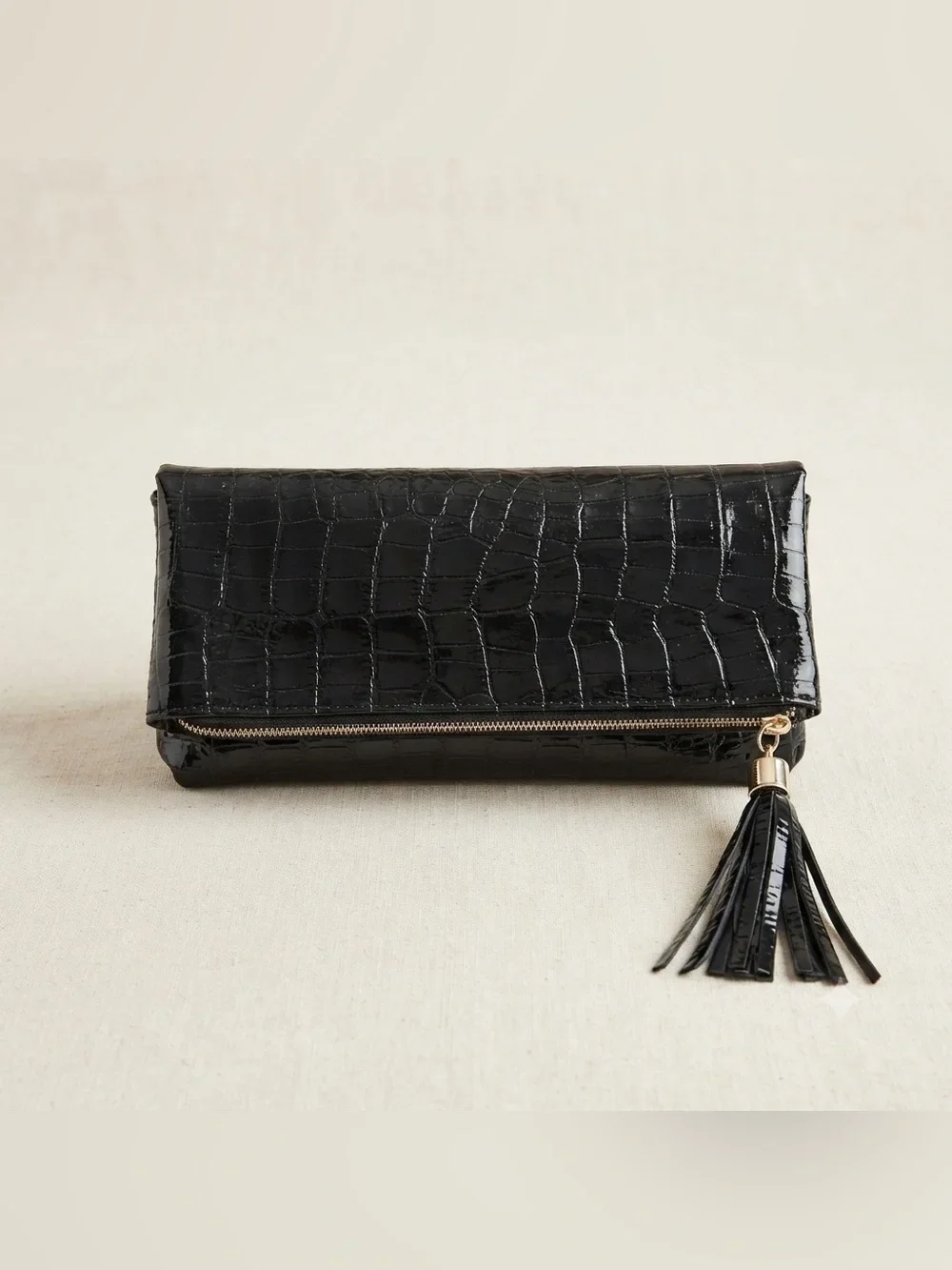 Textured Alligator Print Fold Over Zippered Clutch Purse