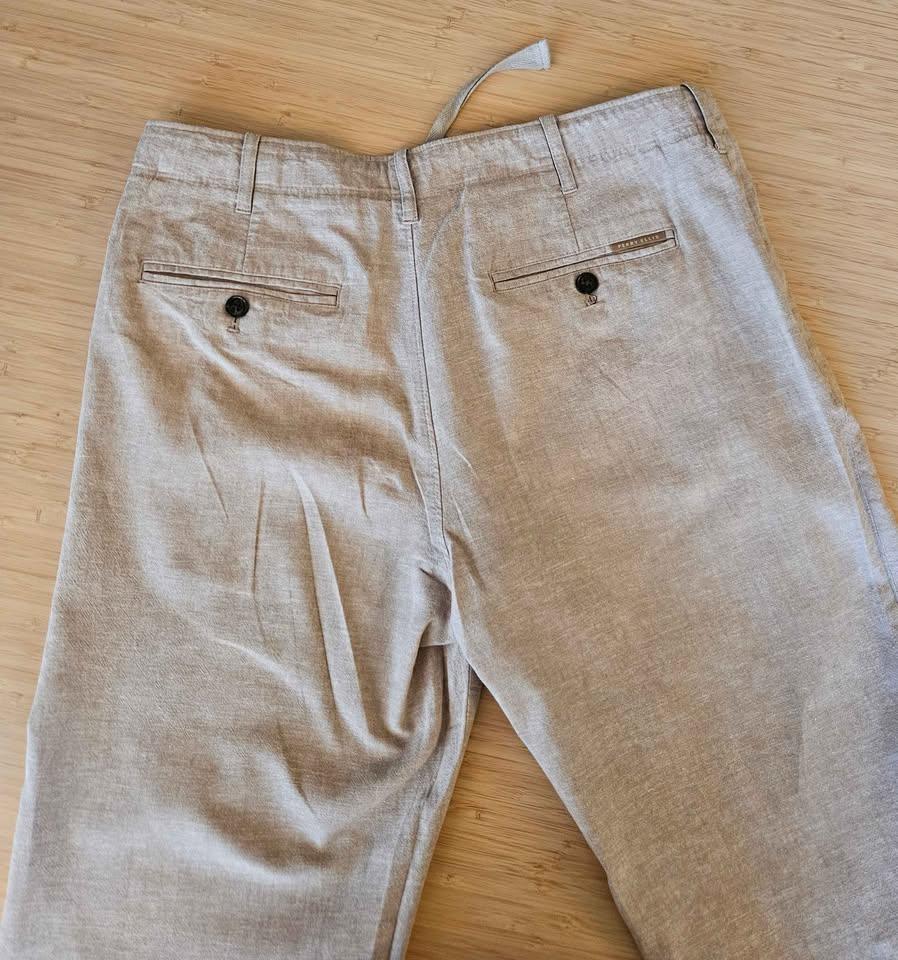 Perry Ellis relaxed fit pants