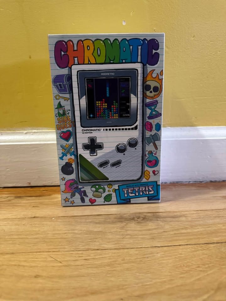 ModRetro Chromatic Leaf Green Sapphire Screen + Tetris