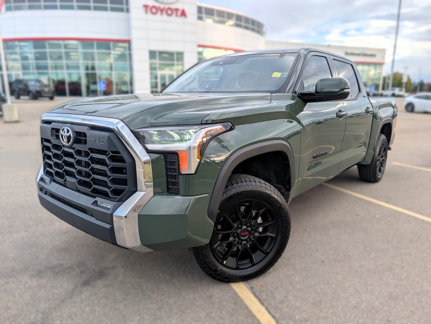 2023 Toyota Tundra SR5 CrewMax TRD Off Road - photo 2