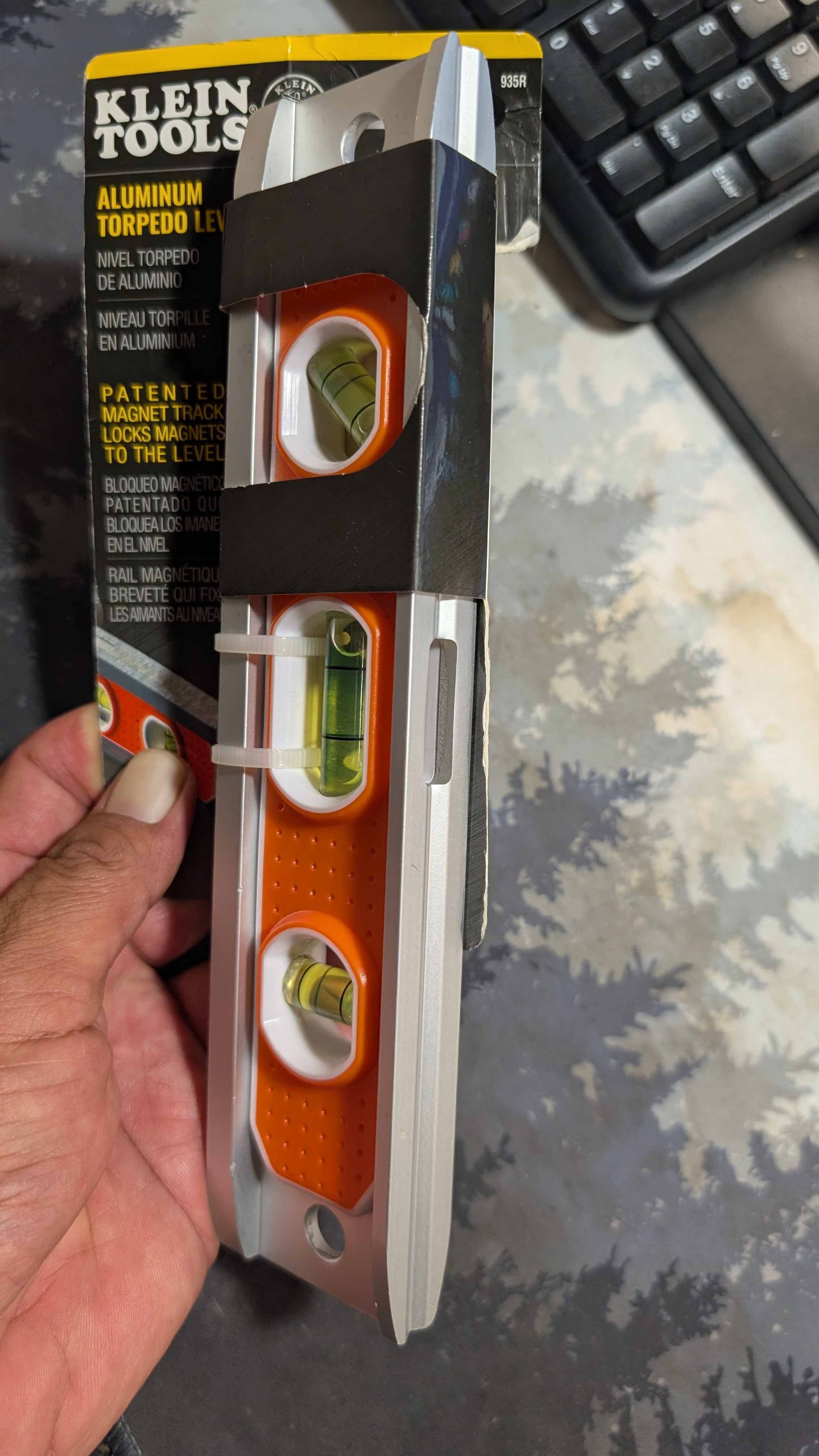Klein Tools Torpedo Level, 3 Vial, 9-Inch - photo 2