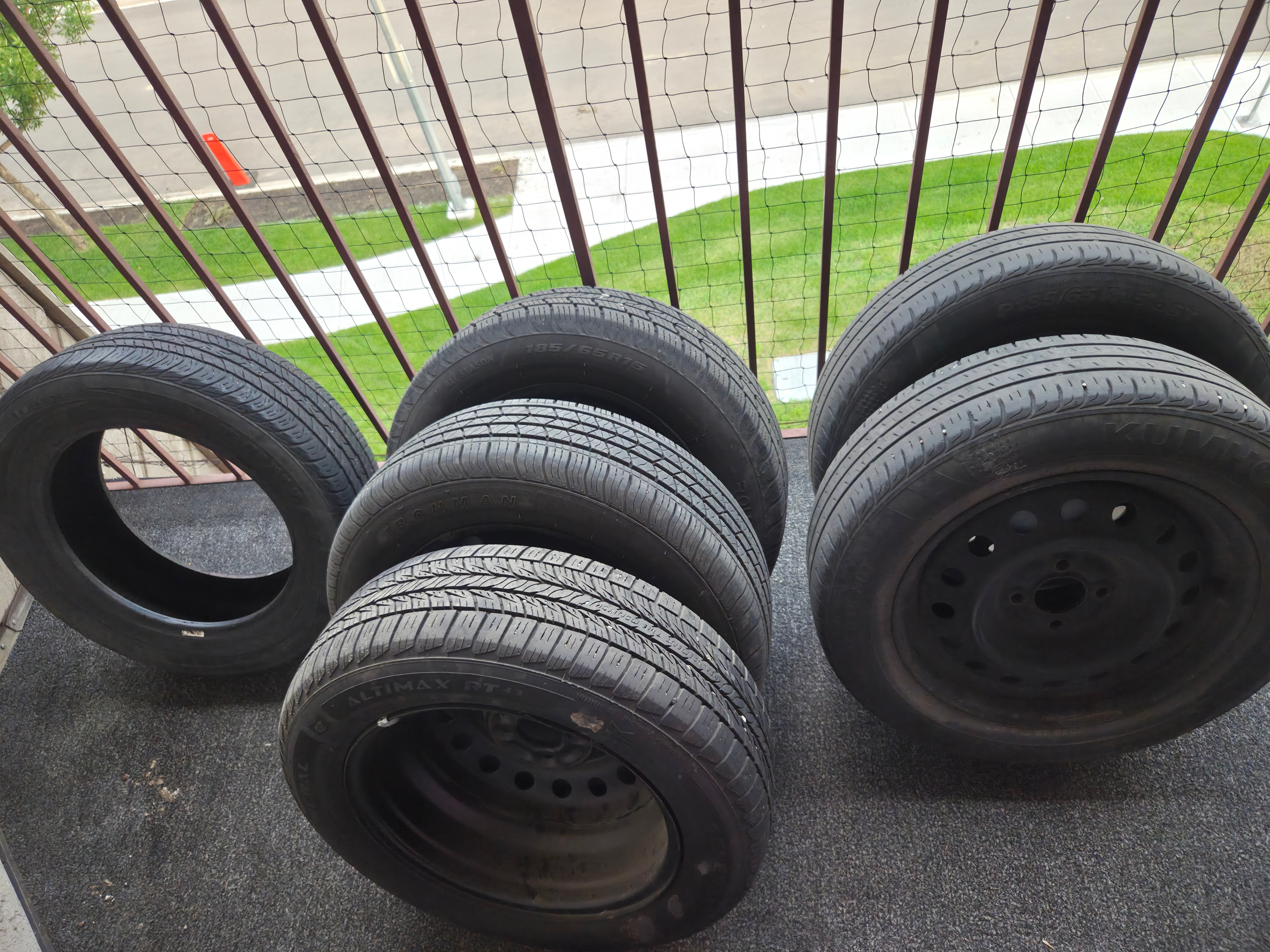 Winter tire - P185/65R15 - photo 3